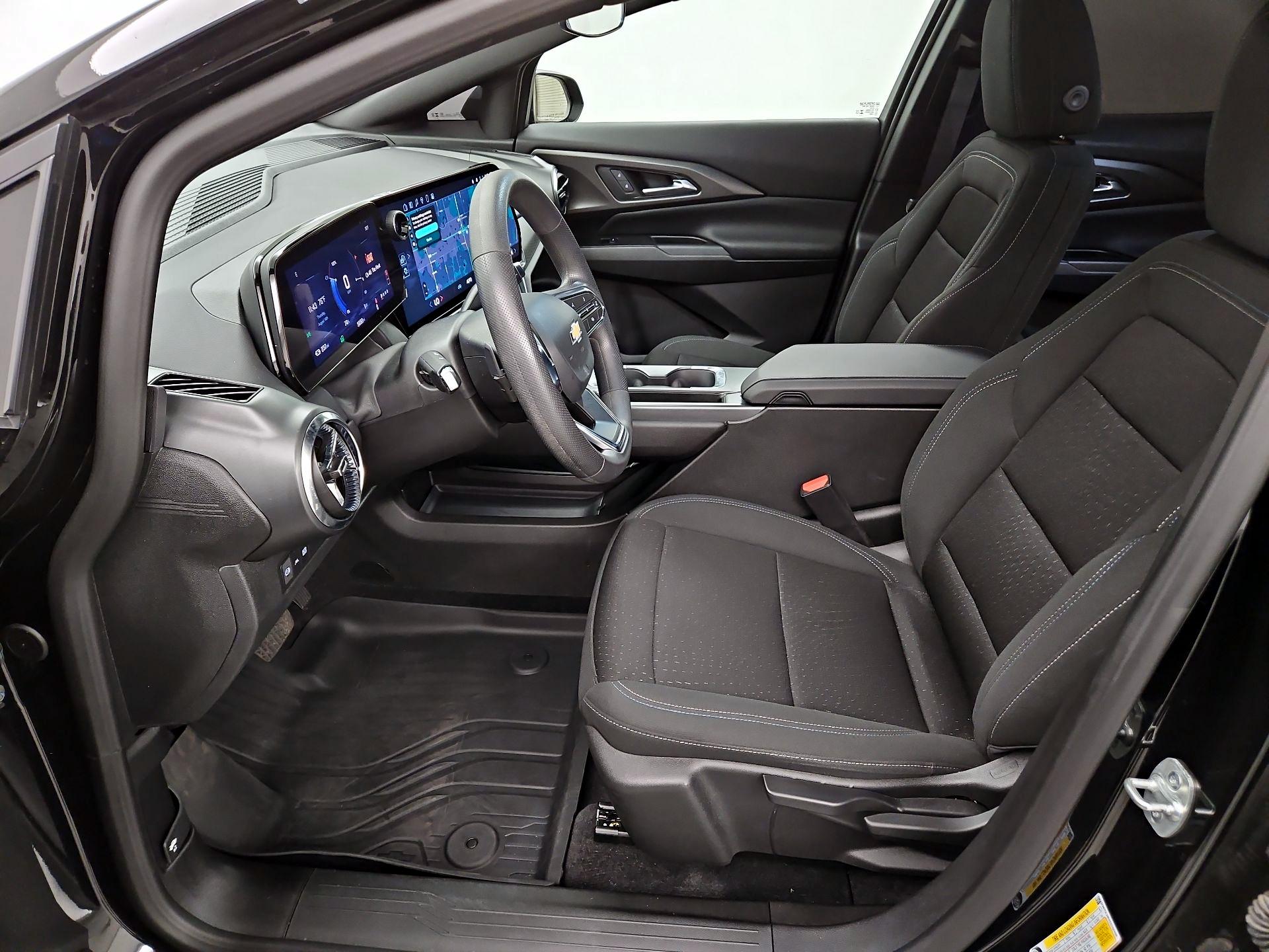 Thumbnail: 2025 Chevrolet Equinox - 11