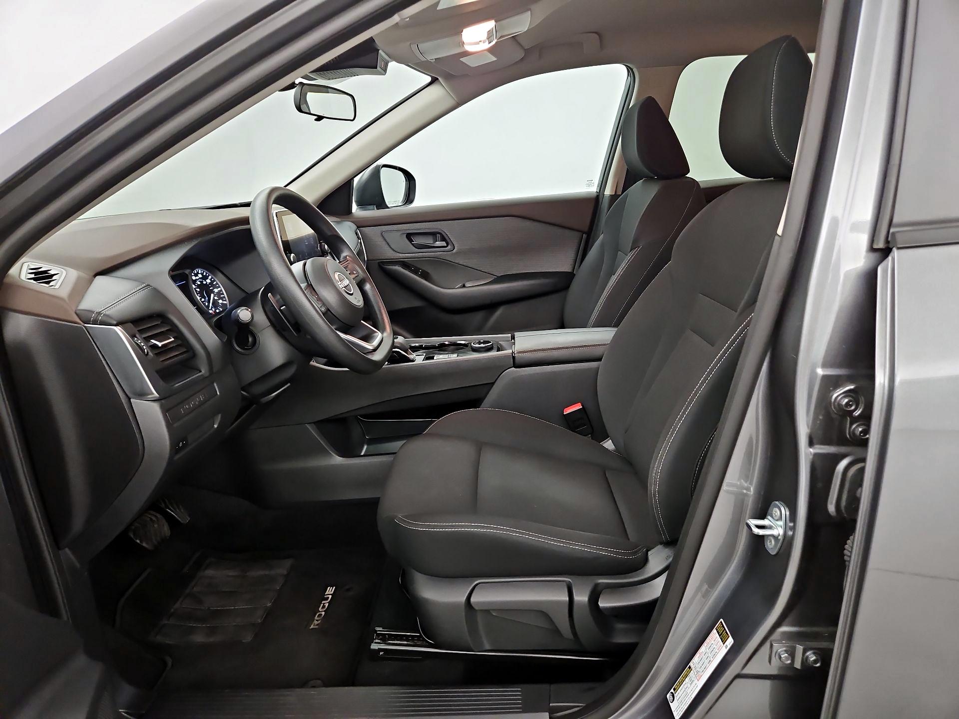 Thumbnail: 2023 Nissan Rogue - 11