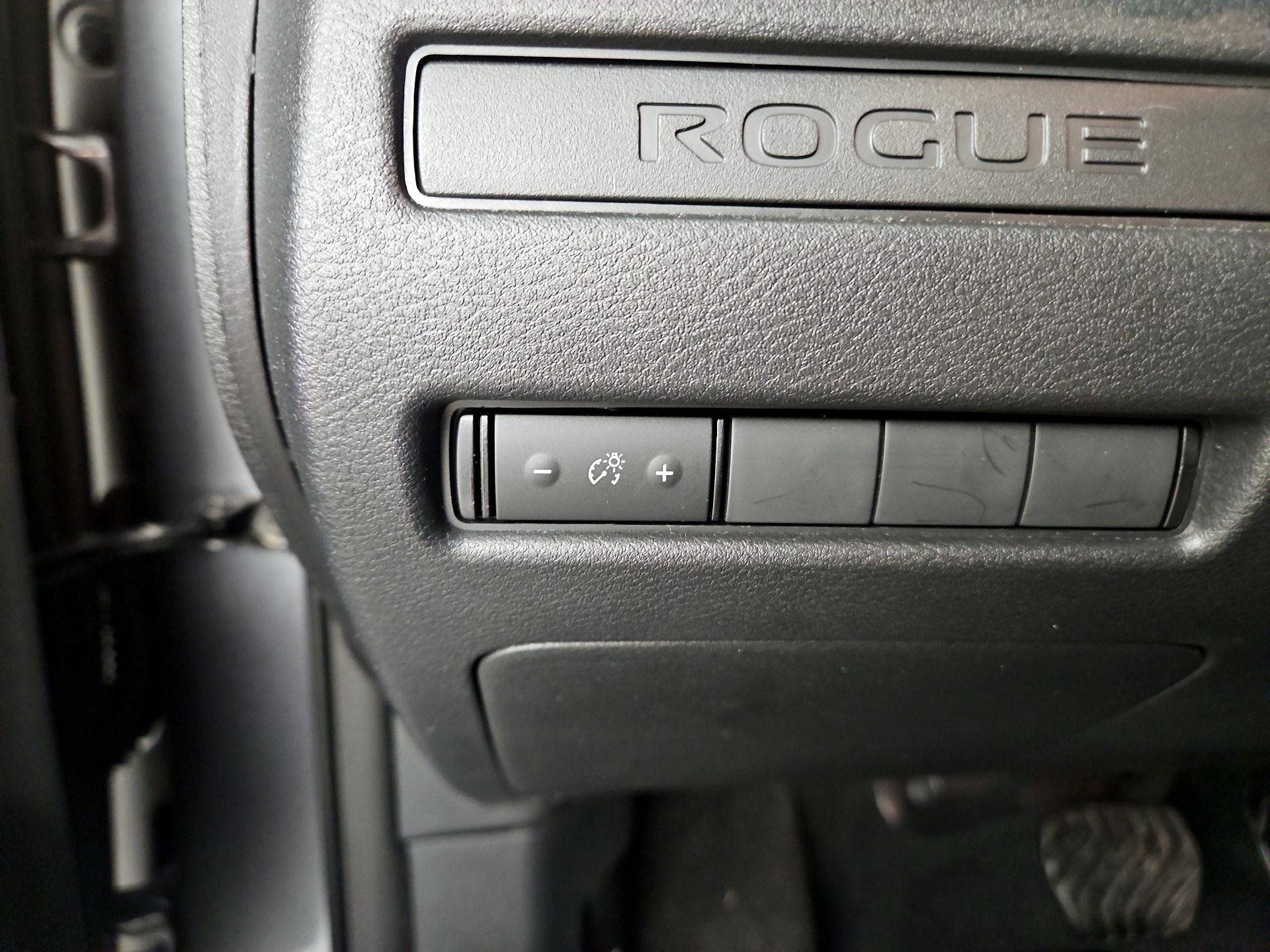 Thumbnail: 2023 Nissan Rogue - 13