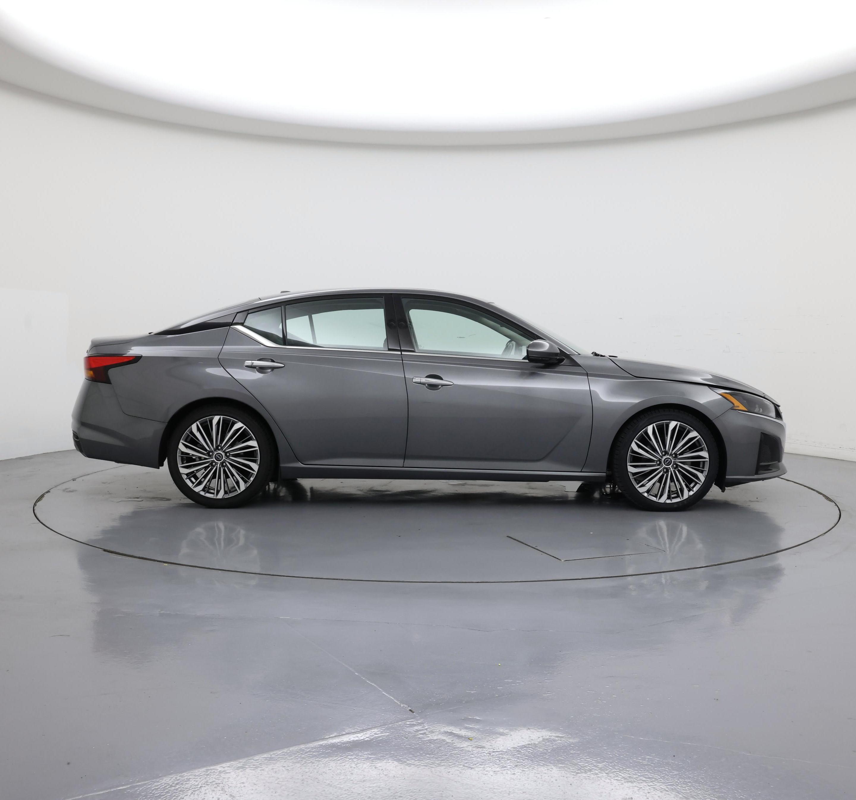 Thumbnail: 2023 Nissan Altima - 7