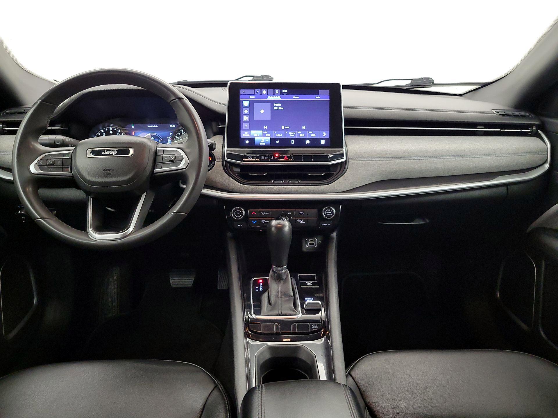 Thumbnail: 2023 Jeep Compass - 9