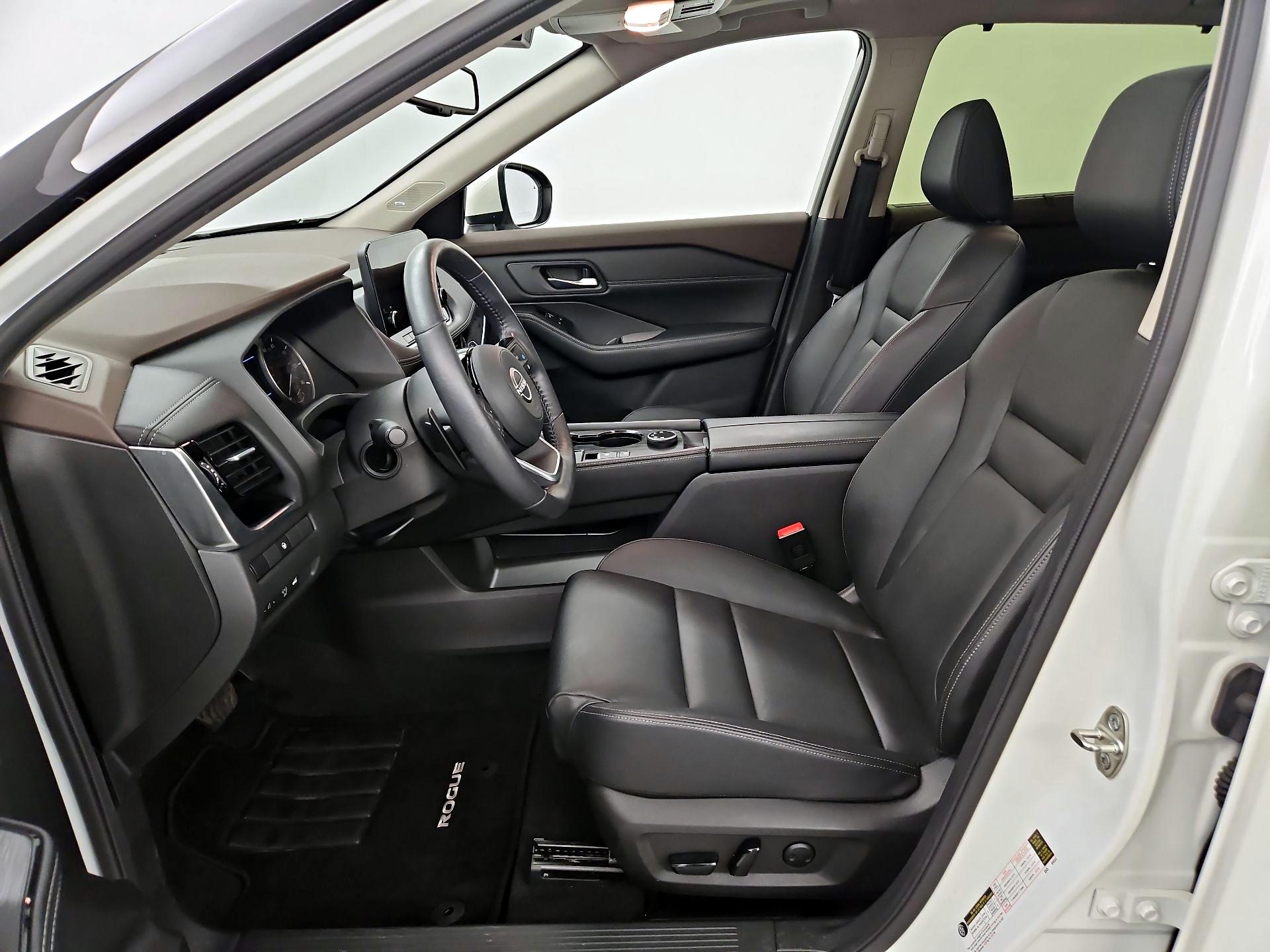 Thumbnail: 2023 Nissan Rogue - 11