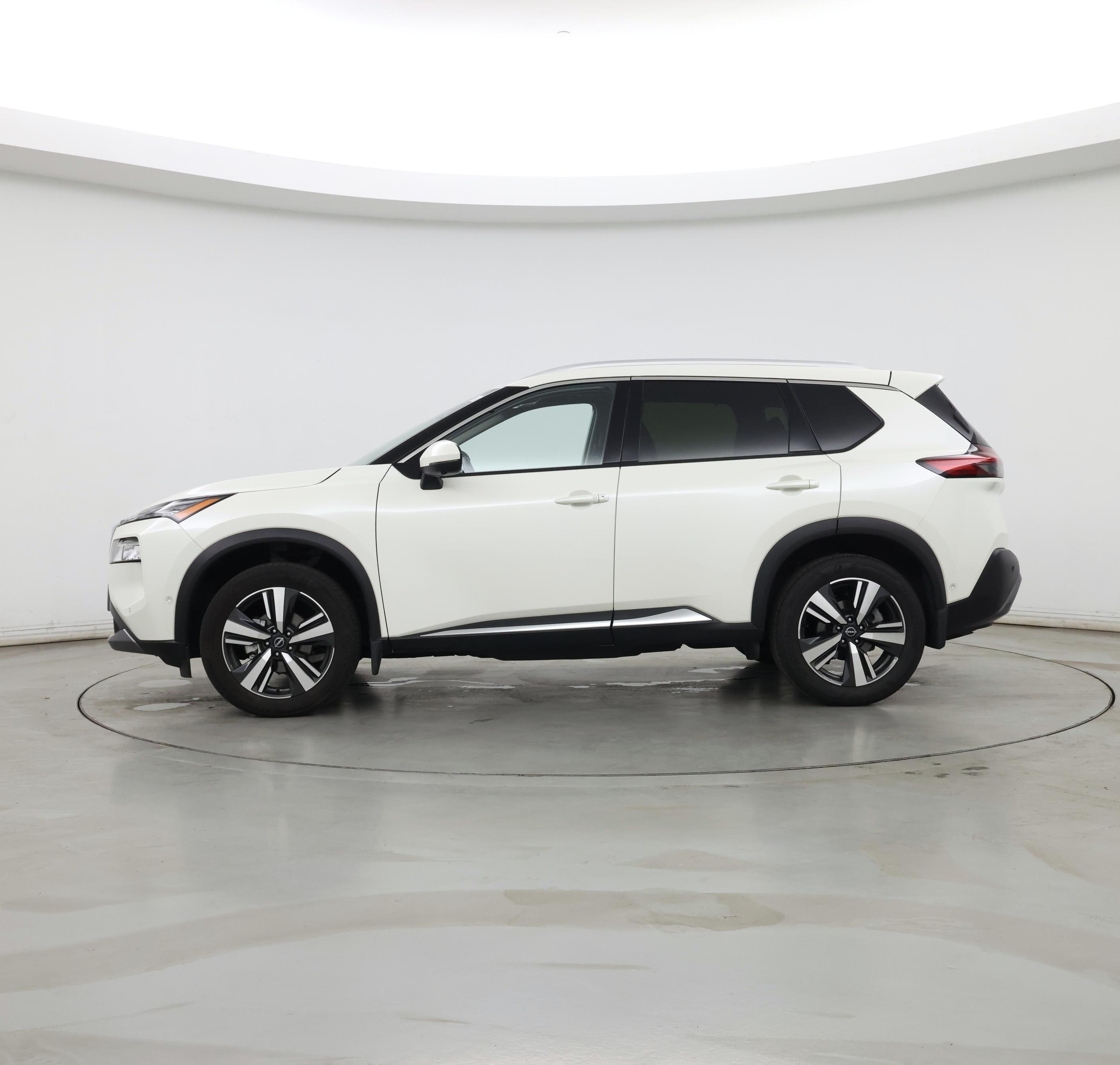 Thumbnail: 2023 Nissan Rogue - 3