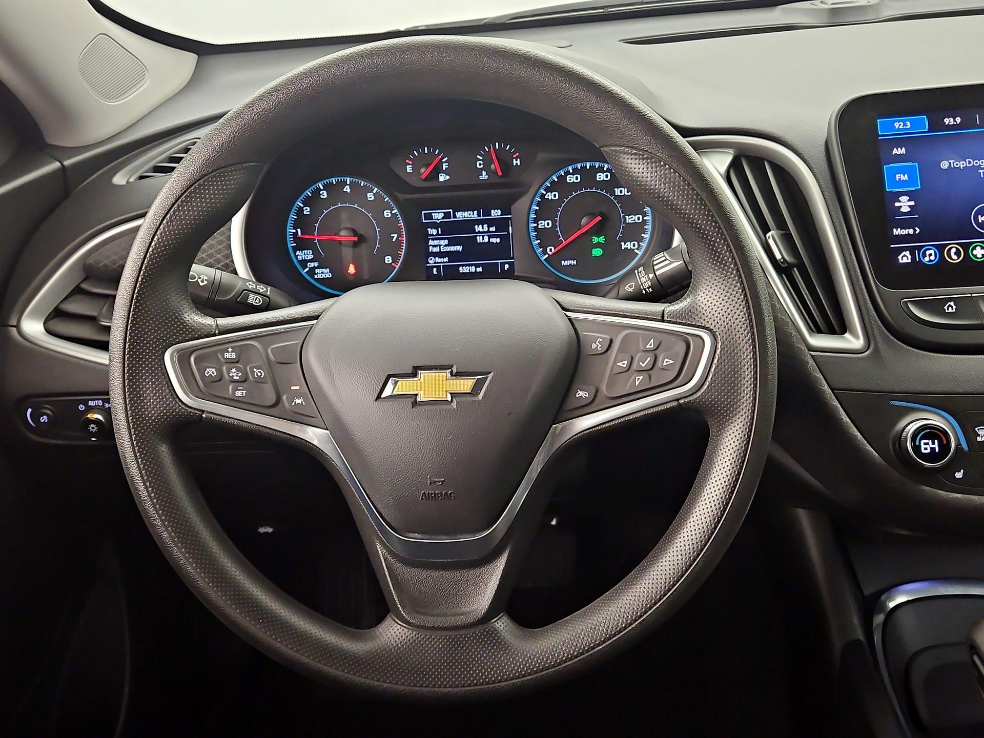 Thumbnail: 2023 Chevrolet Malibu - 10