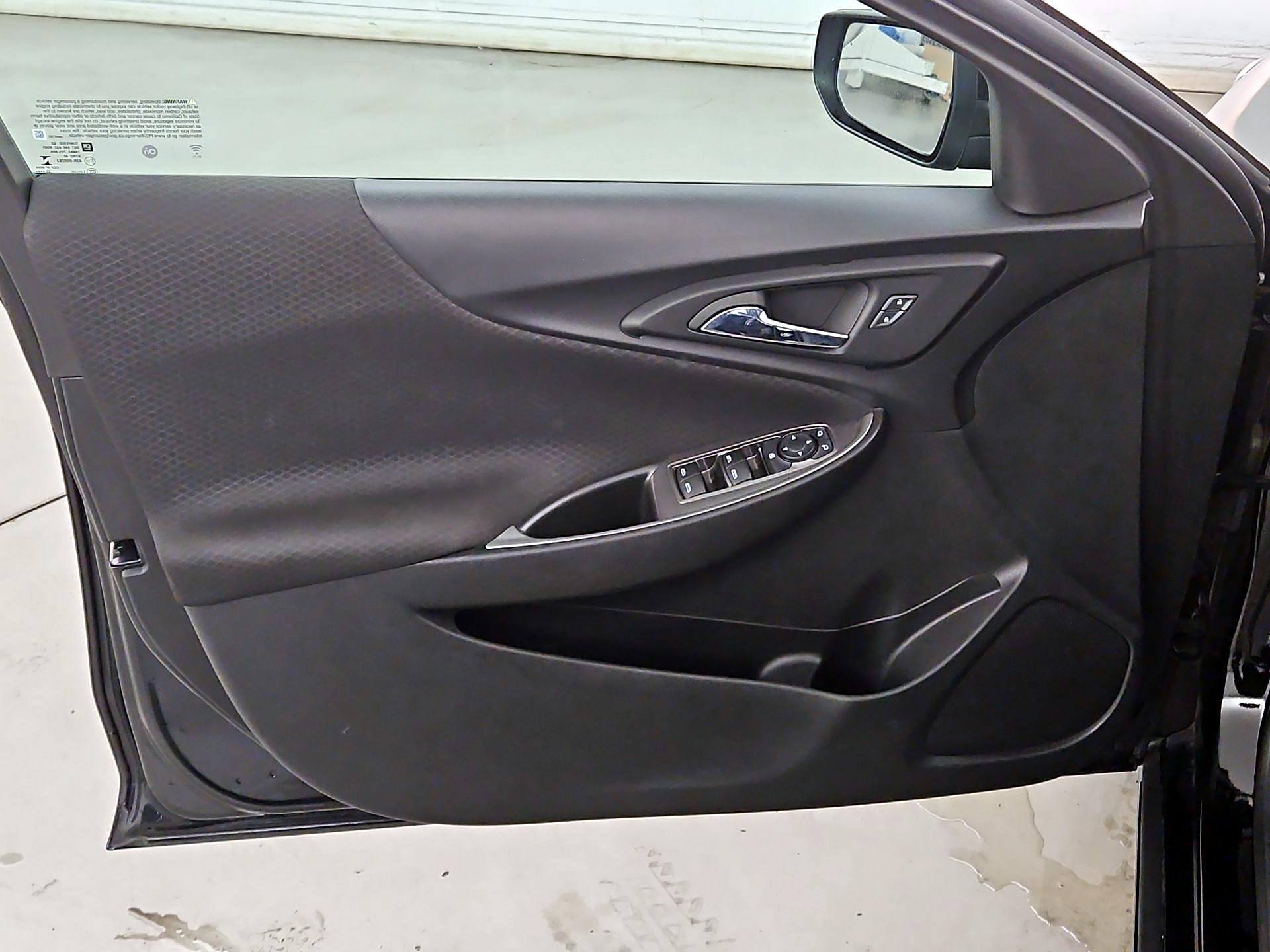 Thumbnail: 2023 Chevrolet Malibu - 12