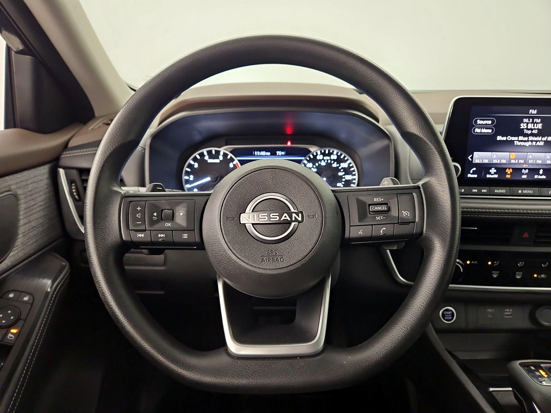 Thumbnail: 2022 Nissan Rogue - 10