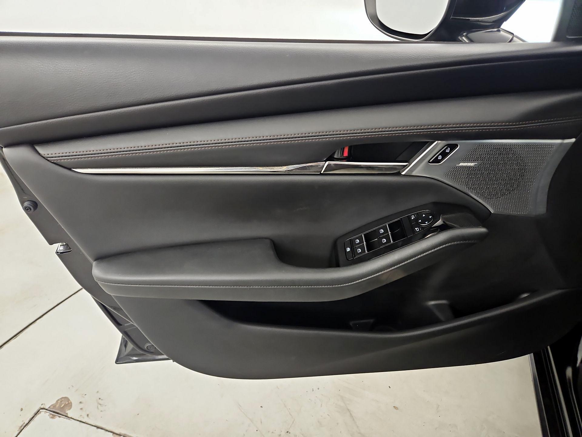 Thumbnail: 2021 Mazda Mazda3 - 12