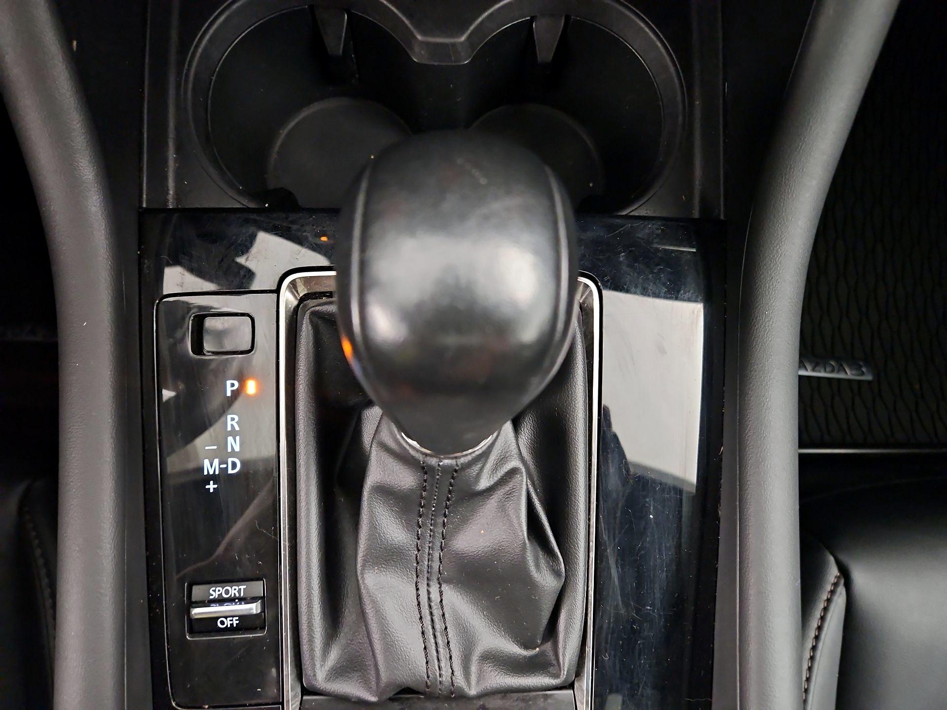 Thumbnail: 2021 Mazda Mazda3 - 17