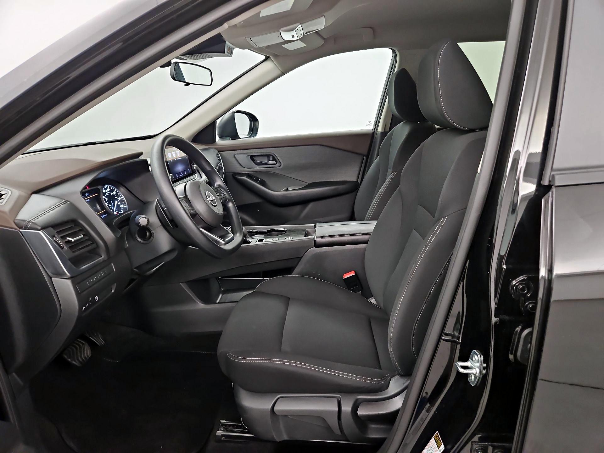Thumbnail: 2023 Nissan Rogue - 11