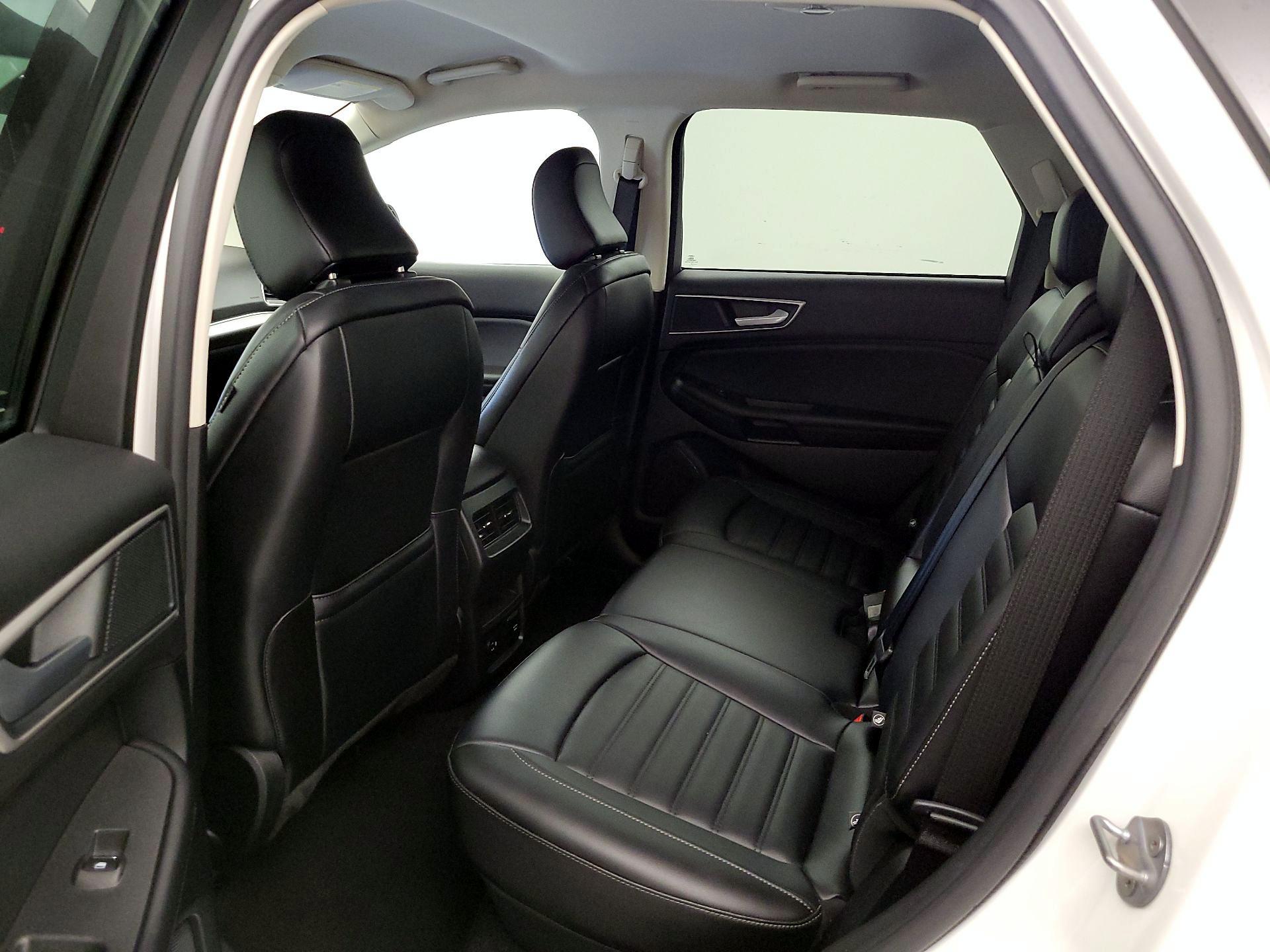 Thumbnail: 2022 Ford Edge - 20