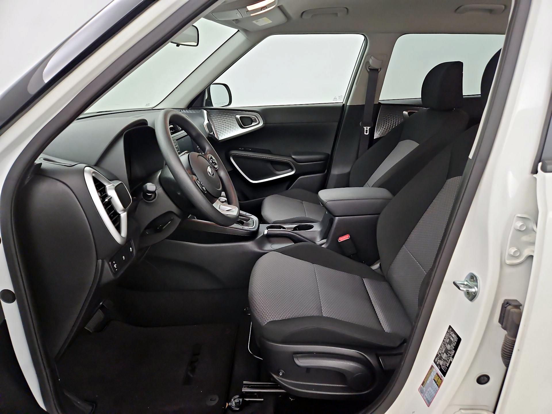 Thumbnail: 2020 Kia Soul - 11