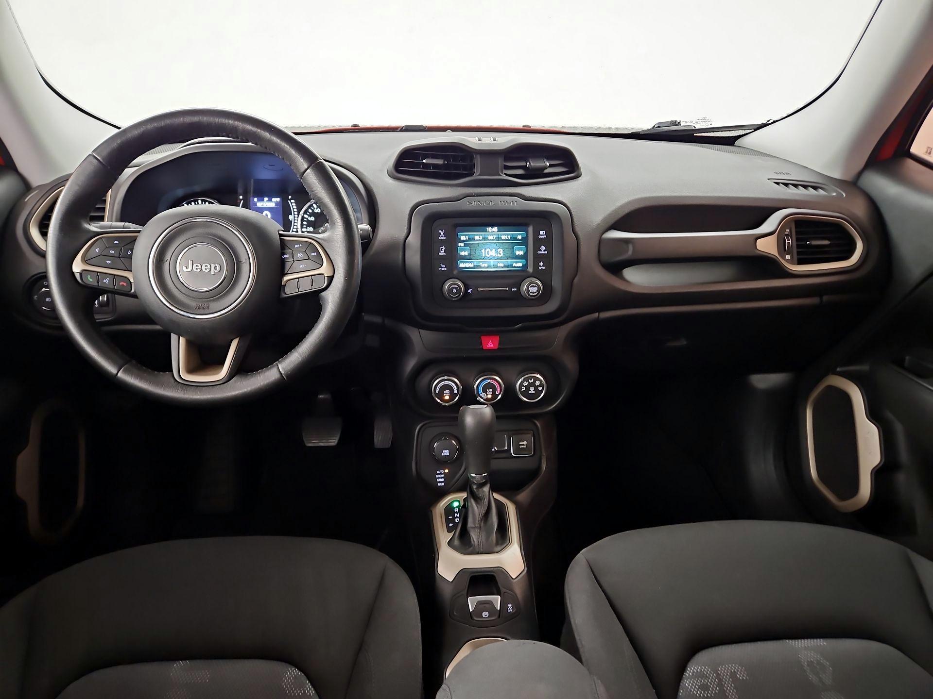 Thumbnail: 2016 Jeep Renegade - 9