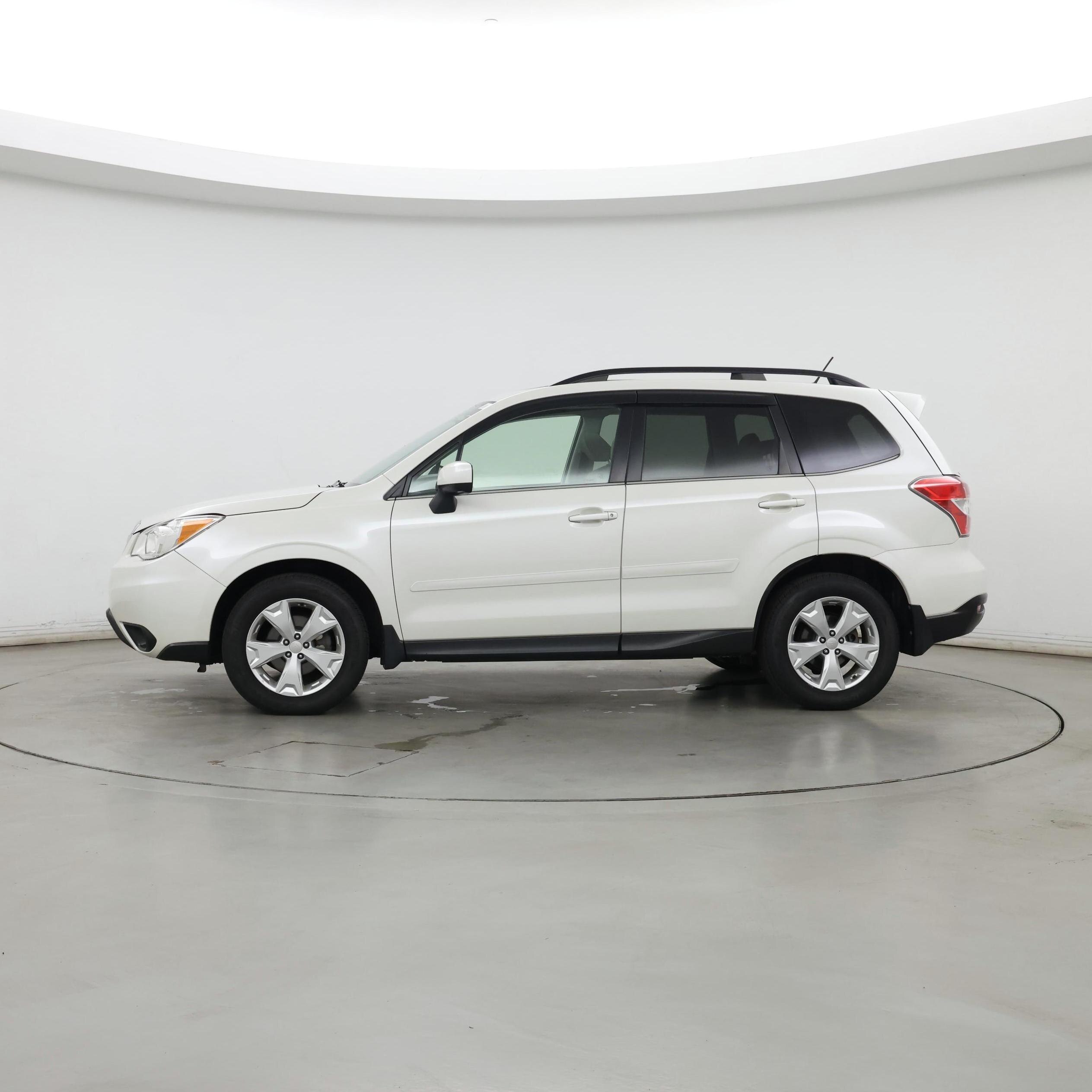 Thumbnail: 2015 Subaru Forester - 3