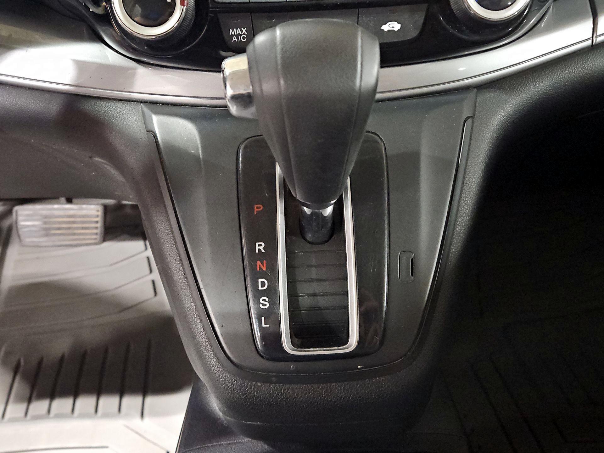 Thumbnail: 2015 Honda CR-V - 17