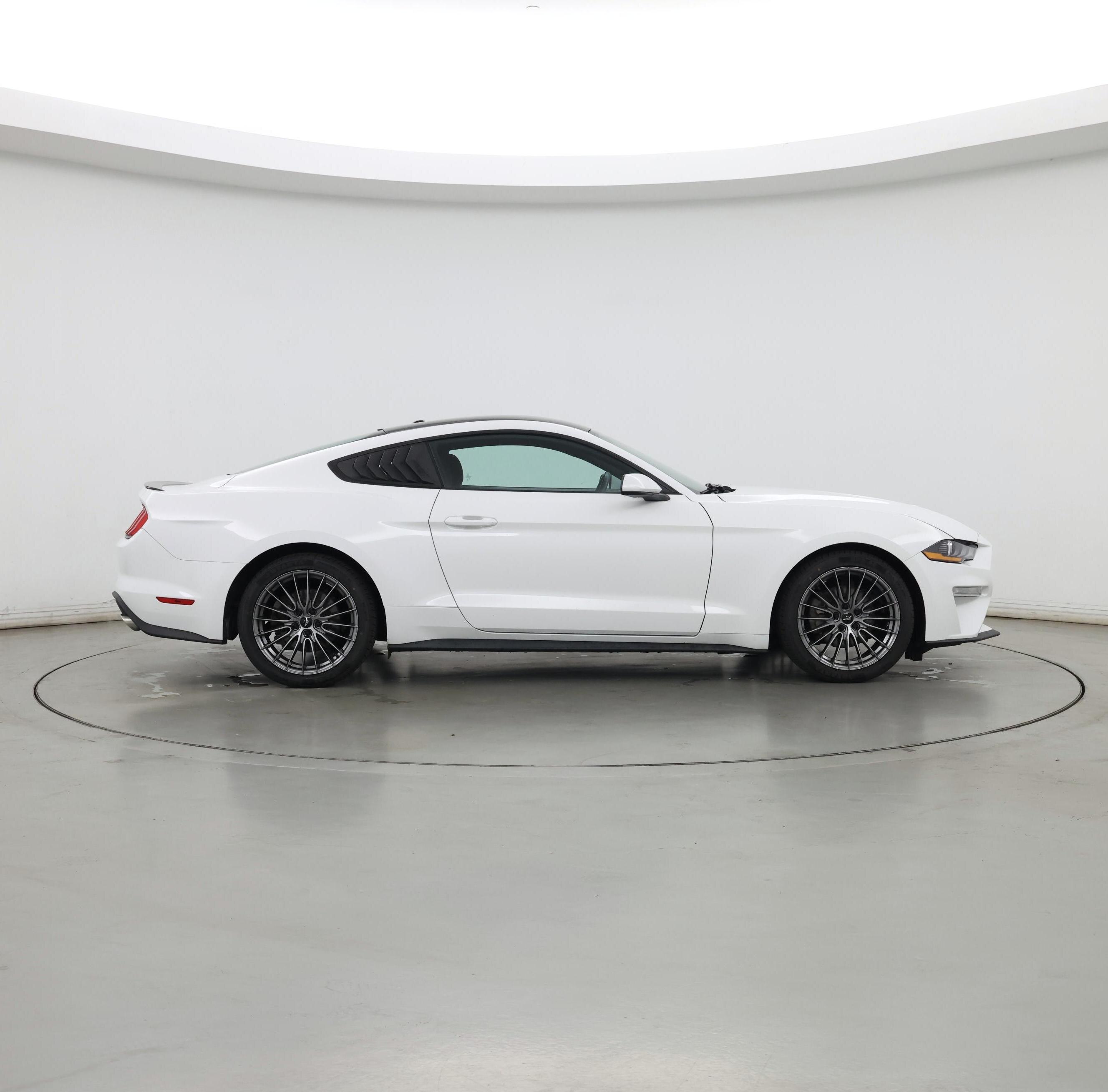 Thumbnail: 2019 Ford Mustang - 7