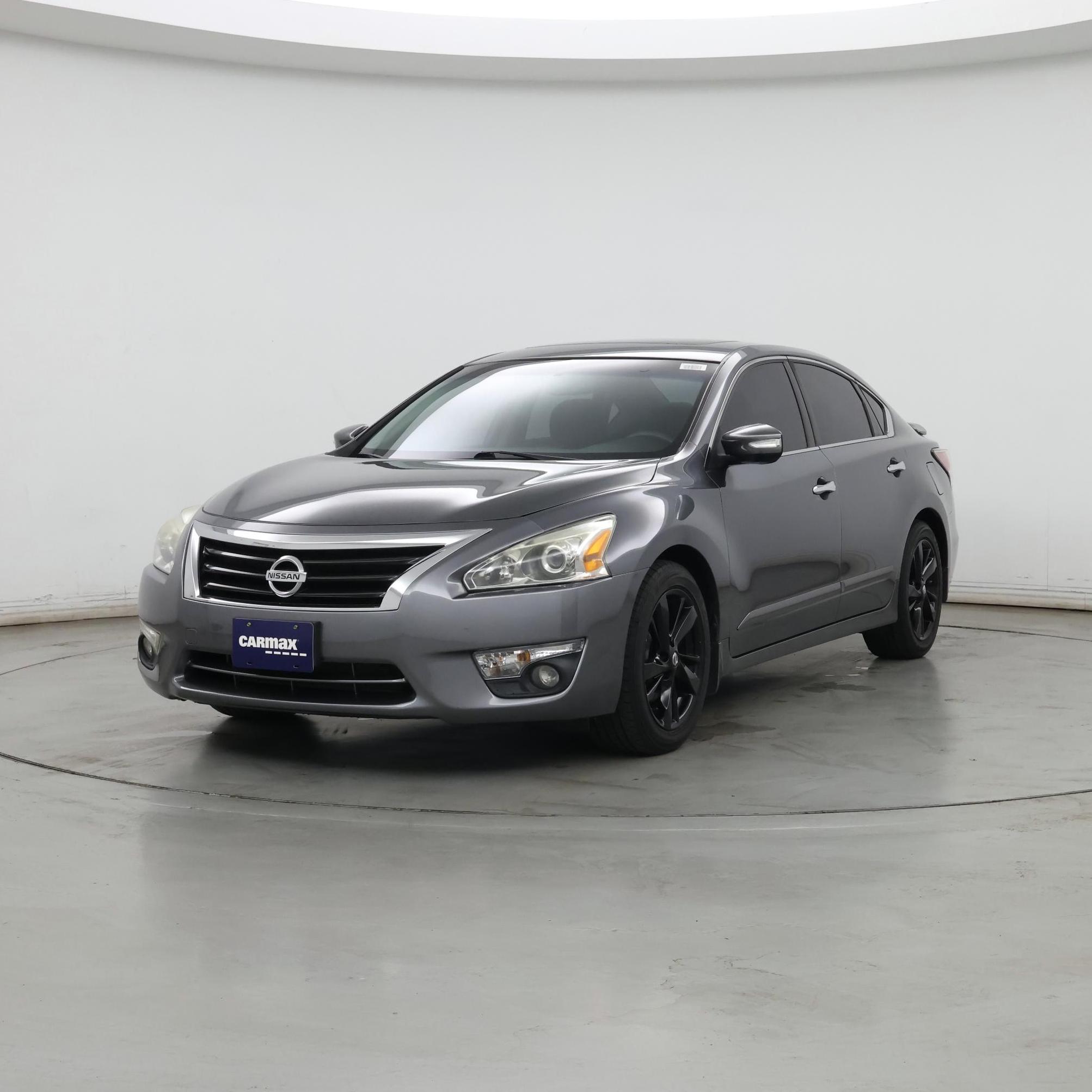 Thumbnail: 2015 Nissan Altima - 4