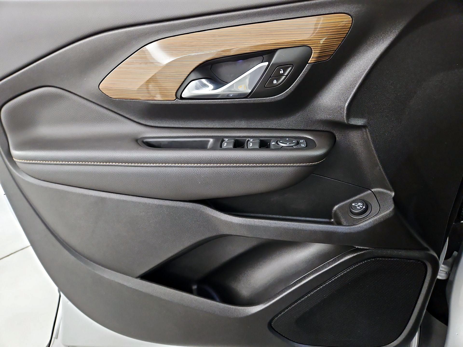 Thumbnail: 2020 GMC Terrain - 12