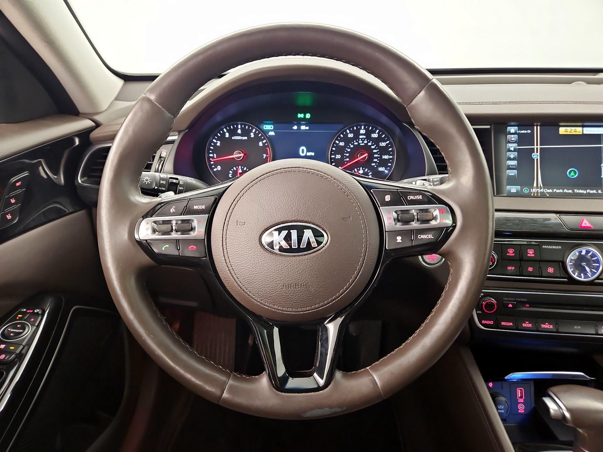 Thumbnail: 2017 Kia Cadenza - 10