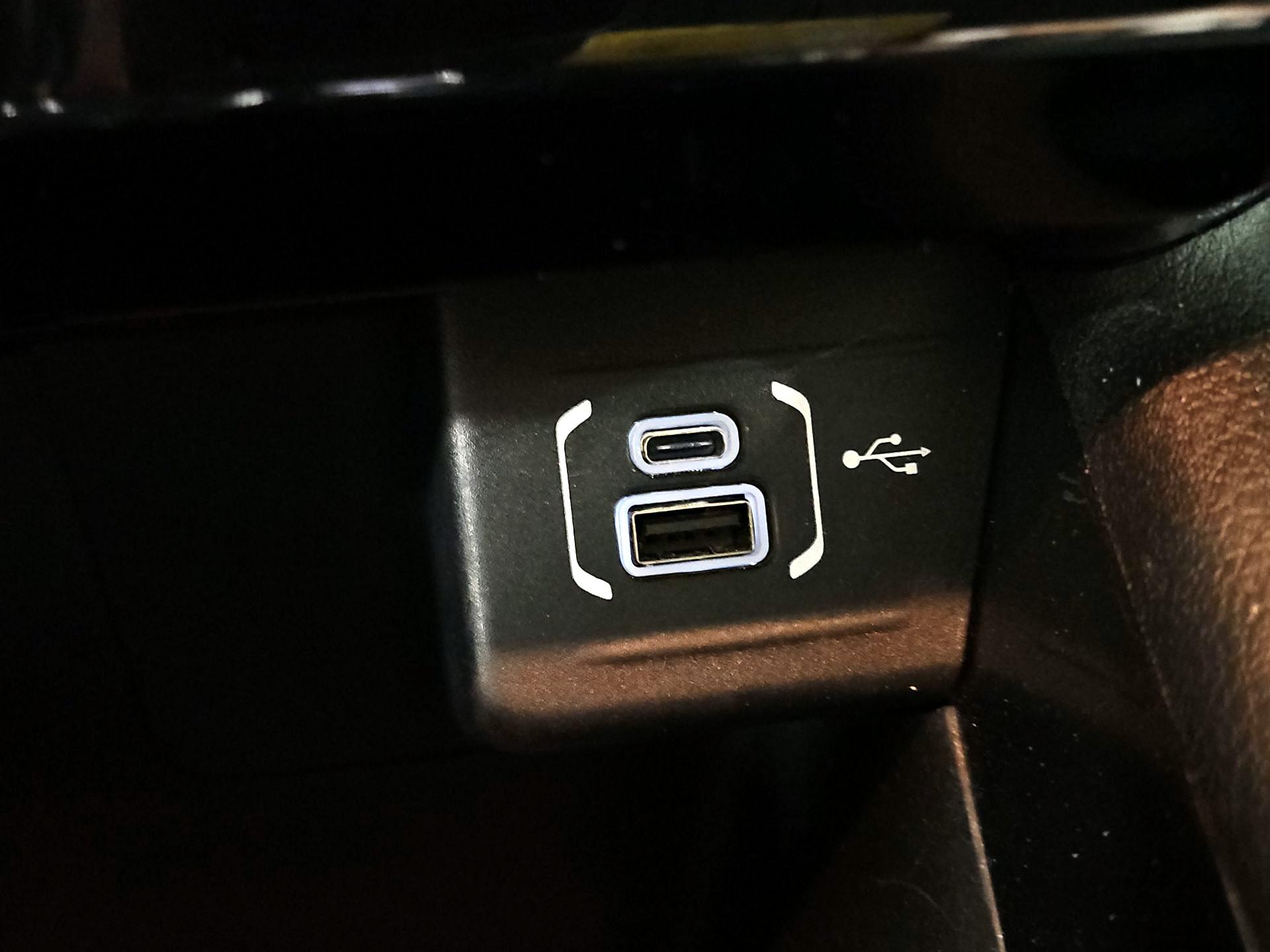 Thumbnail: 2022 Jeep Compass - 18