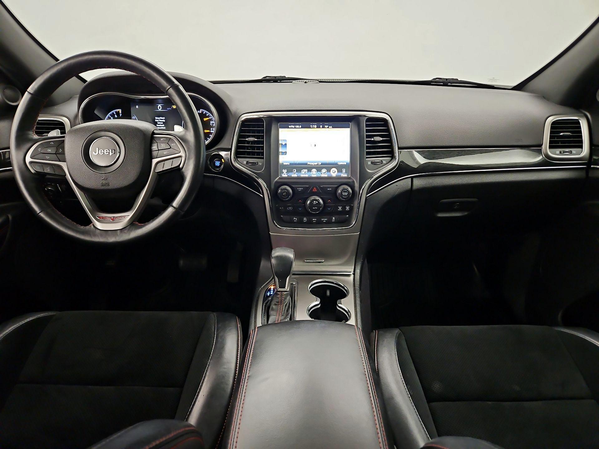 Thumbnail: 2017 Jeep Grand Cherokee - 9