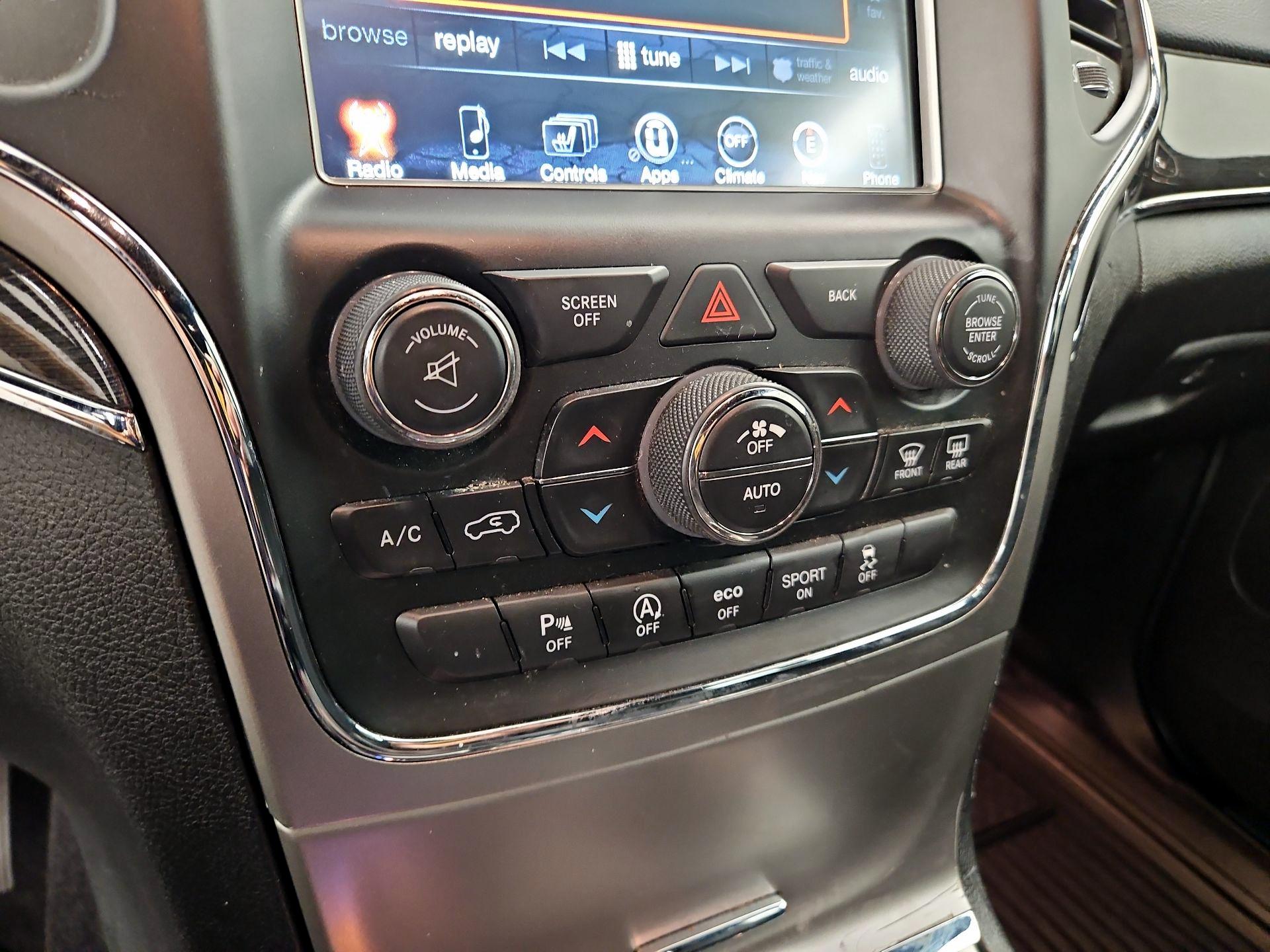 Thumbnail: 2017 Jeep Grand Cherokee - 17