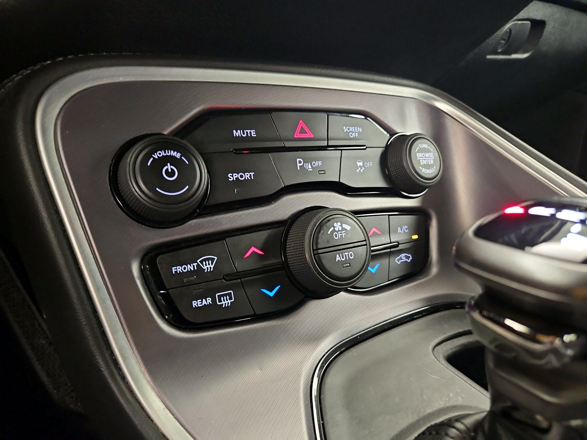 Thumbnail: 2020 Dodge Challenger - 16