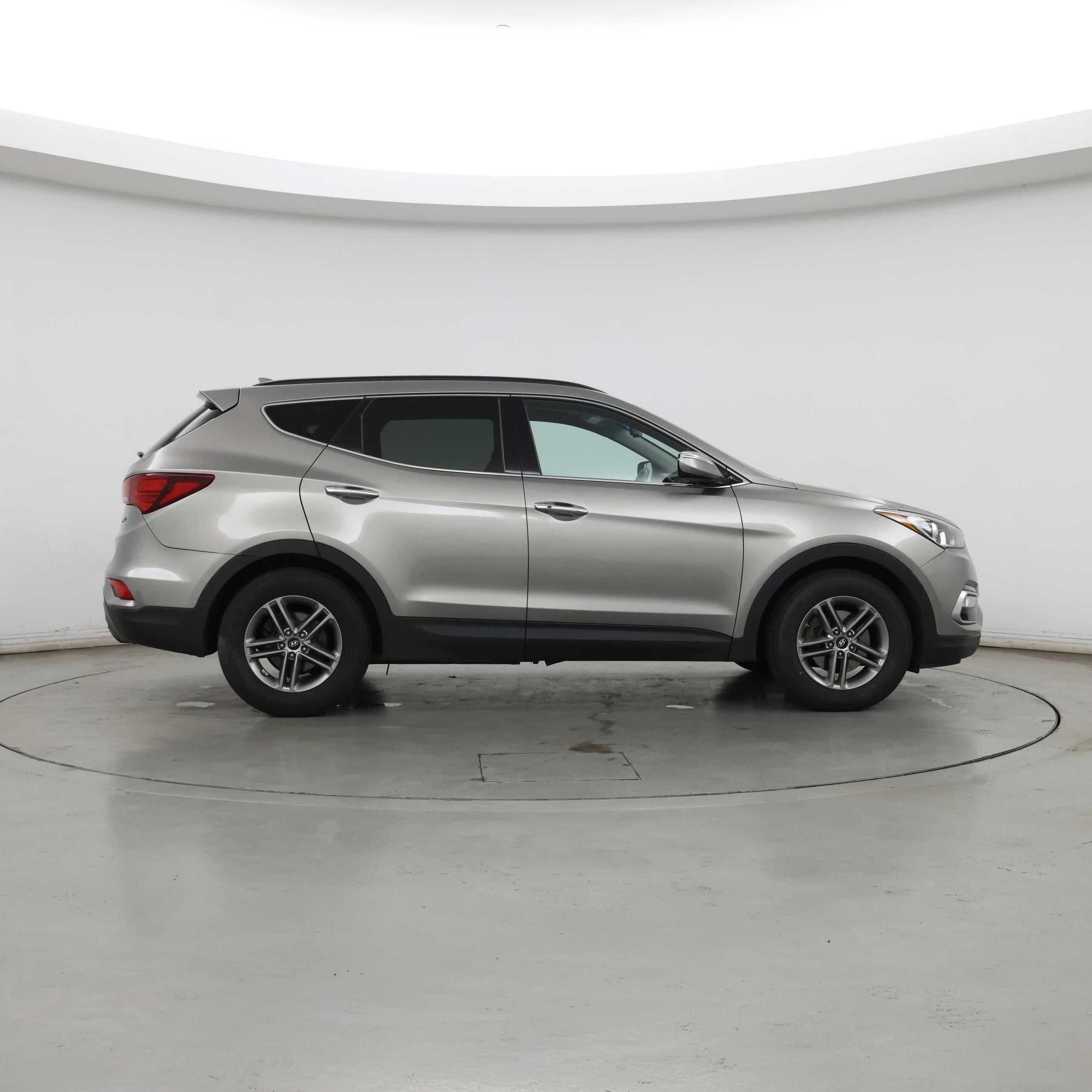 Thumbnail: 2018 Hyundai Santa Fe - 7
