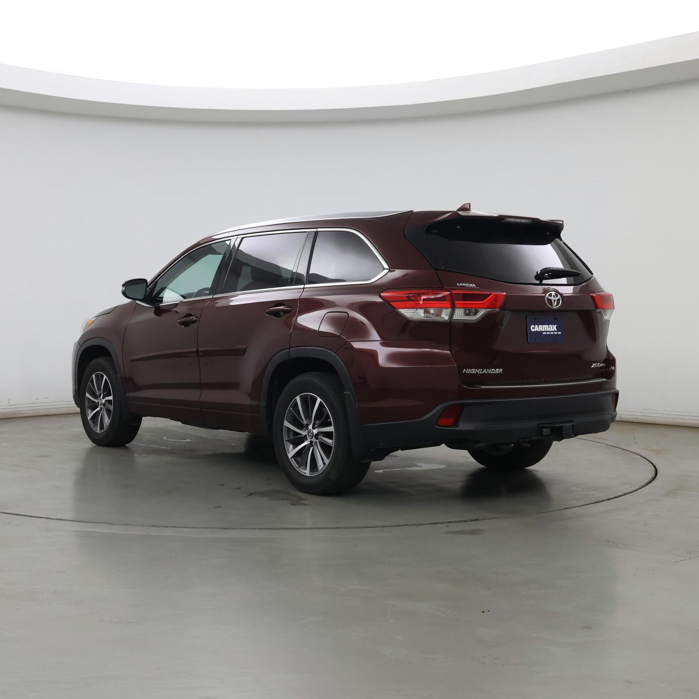 Thumbnail: 2018 Toyota Highlander - 2