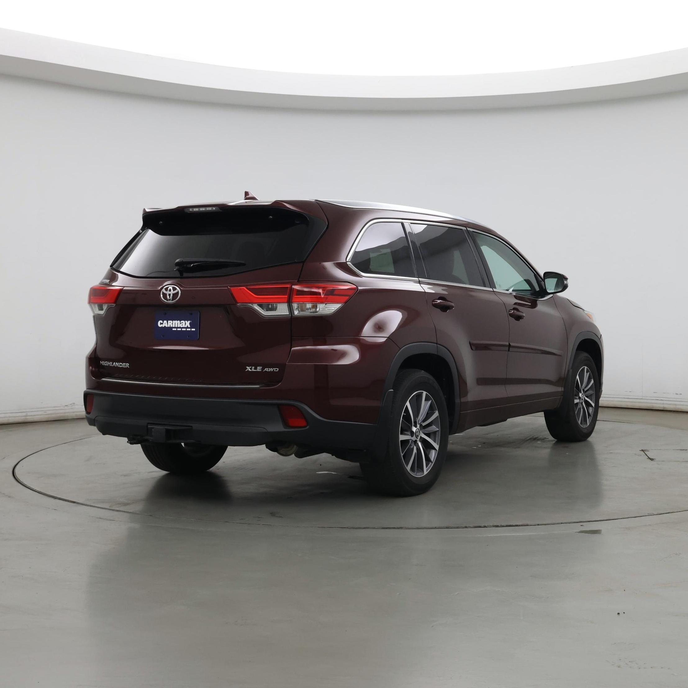 Thumbnail: 2018 Toyota Highlander - 8