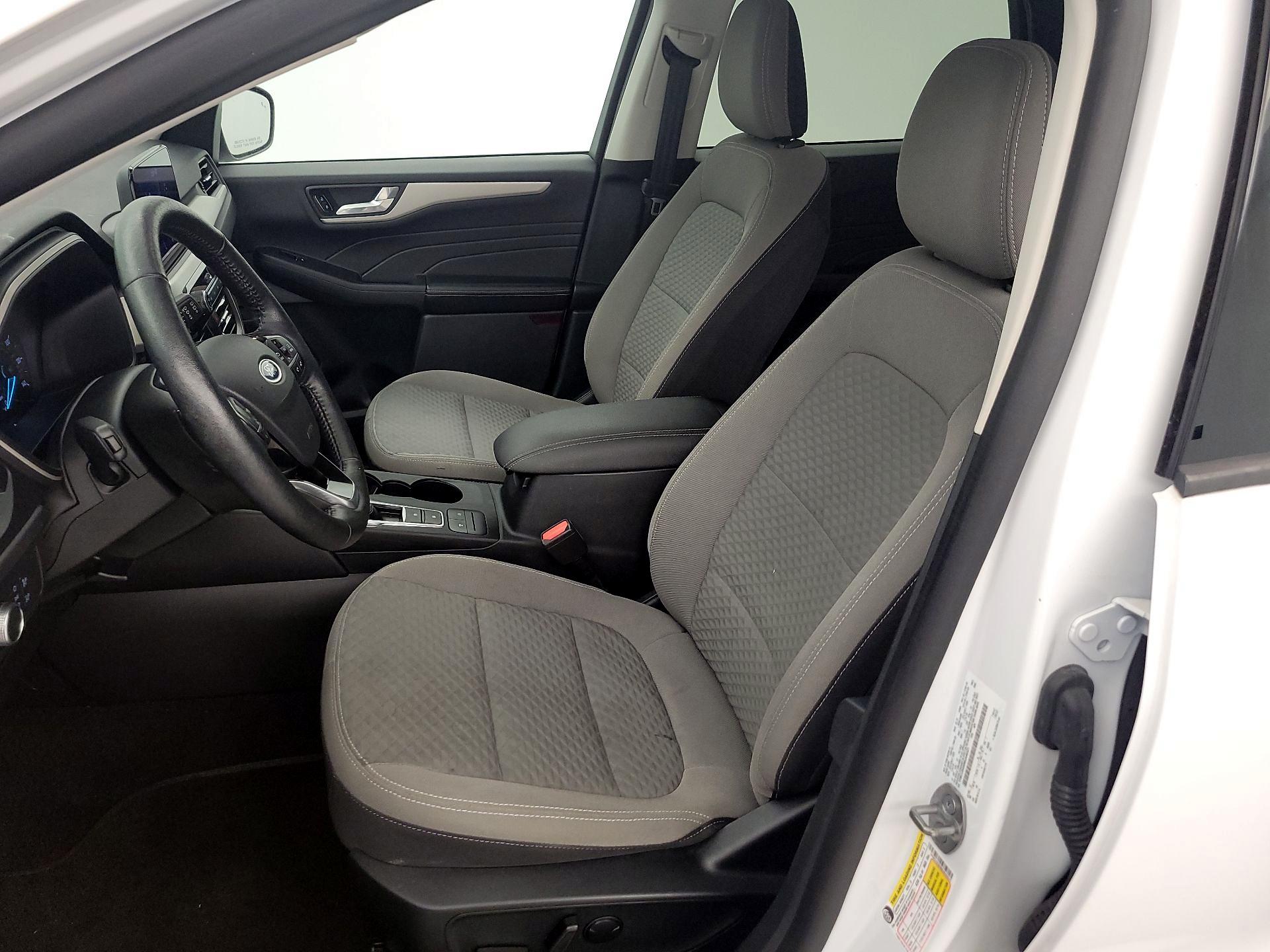 Thumbnail: 2021 Ford Escape - 11