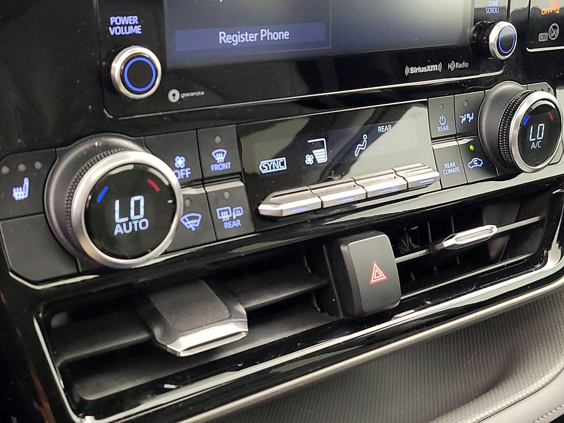 Thumbnail: 2021 Toyota Highlander - 16