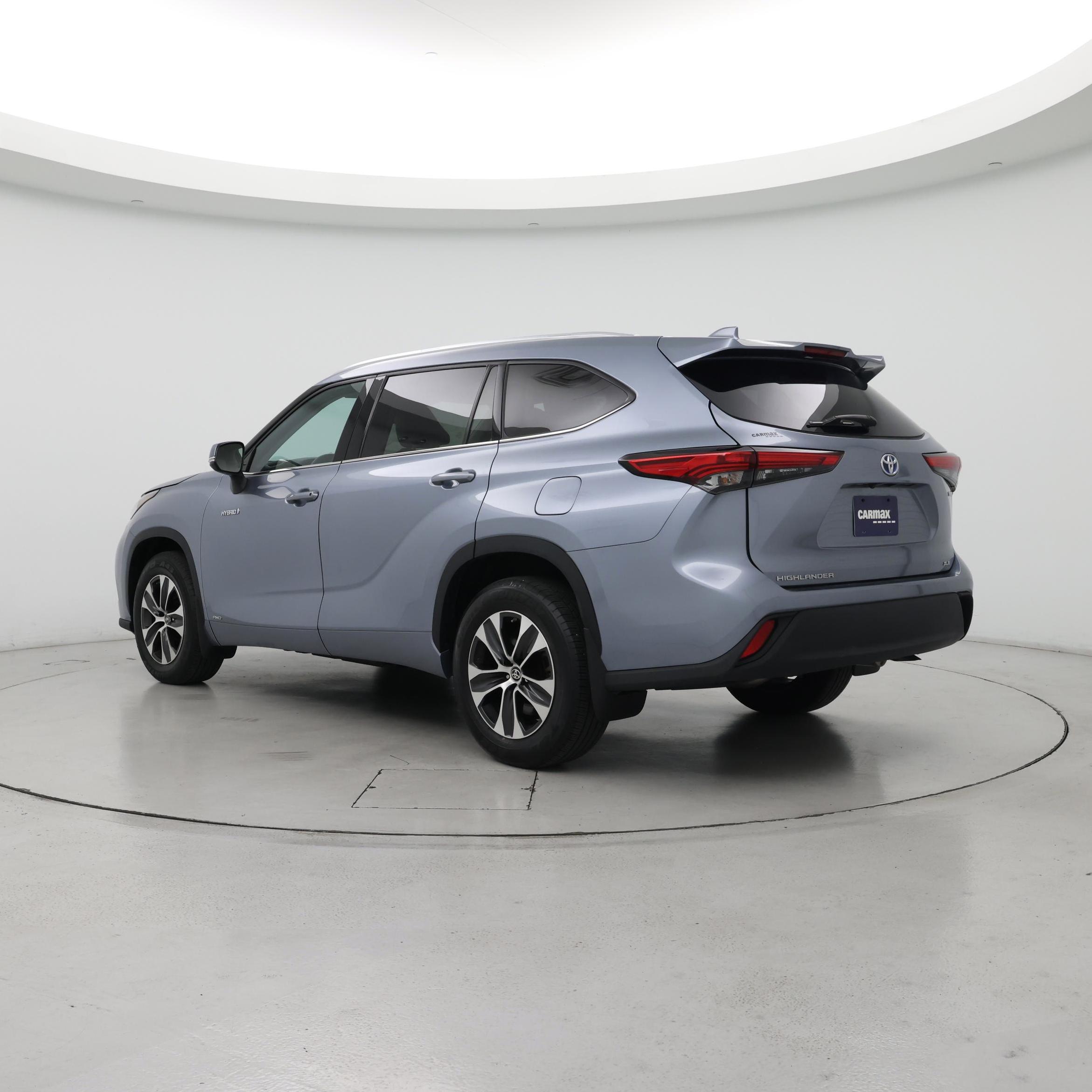 Thumbnail: 2021 Toyota Highlander - 2