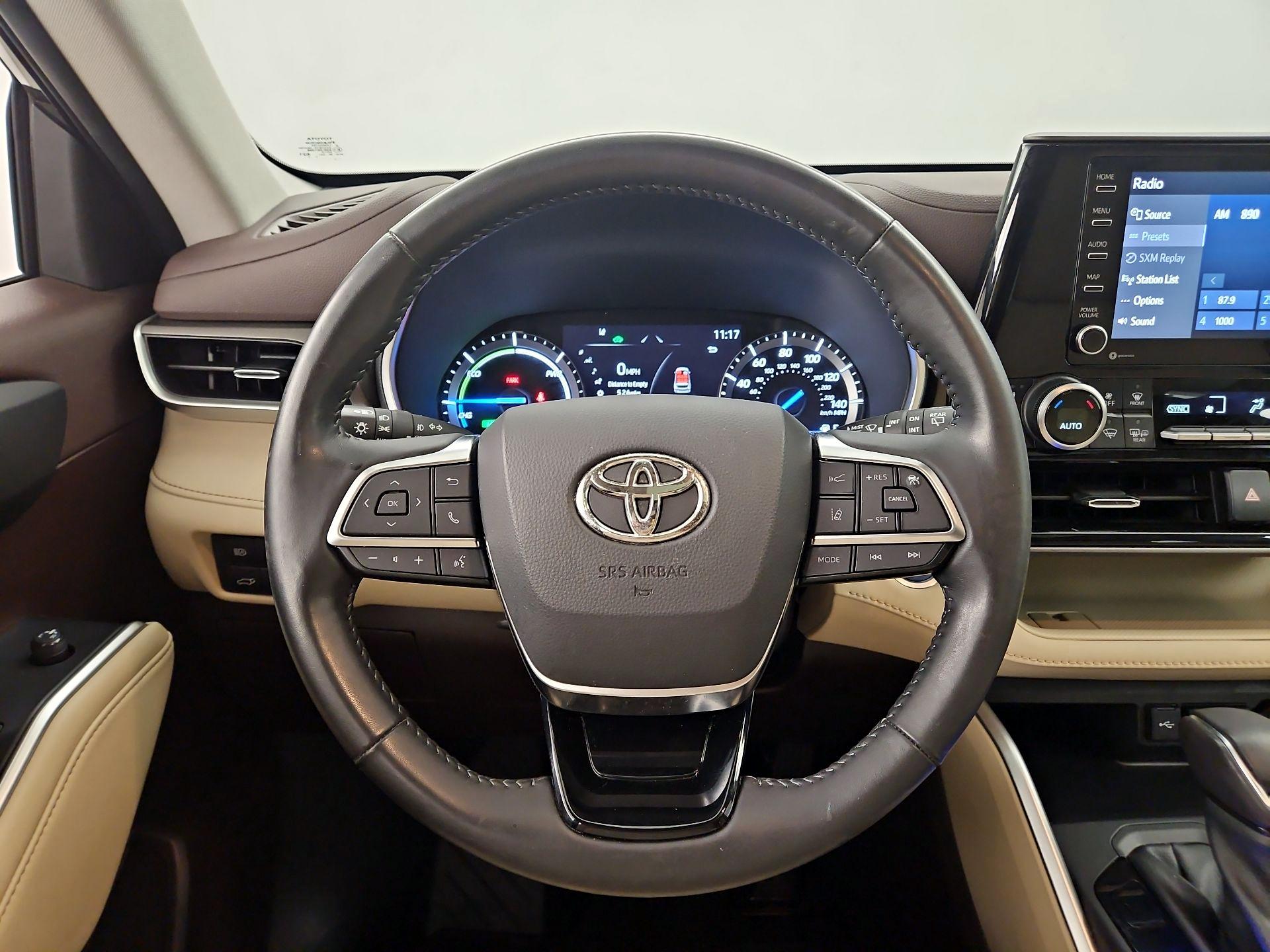 Thumbnail: 2021 Toyota Highlander - 10