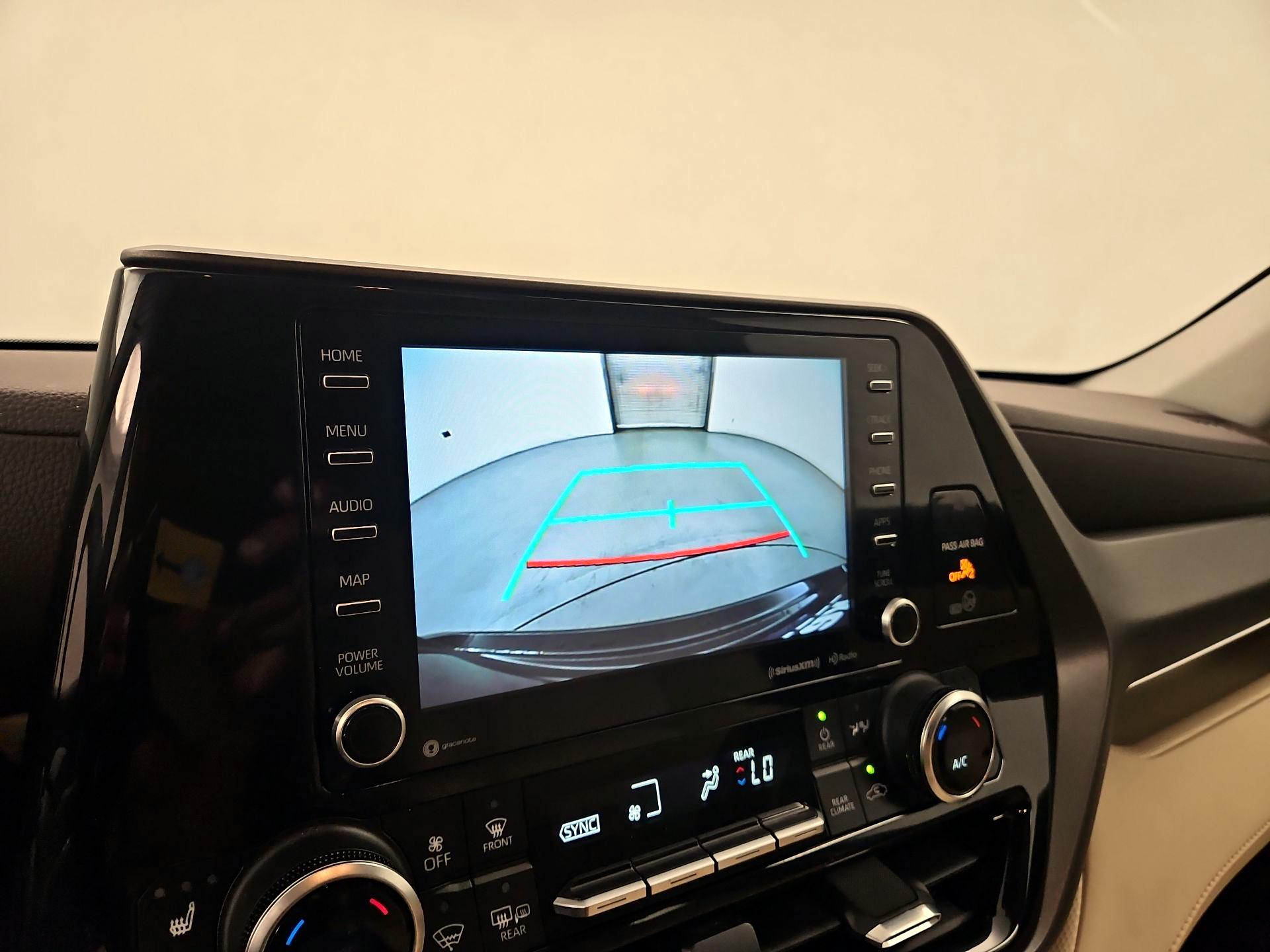 Thumbnail: 2021 Toyota Highlander - 14