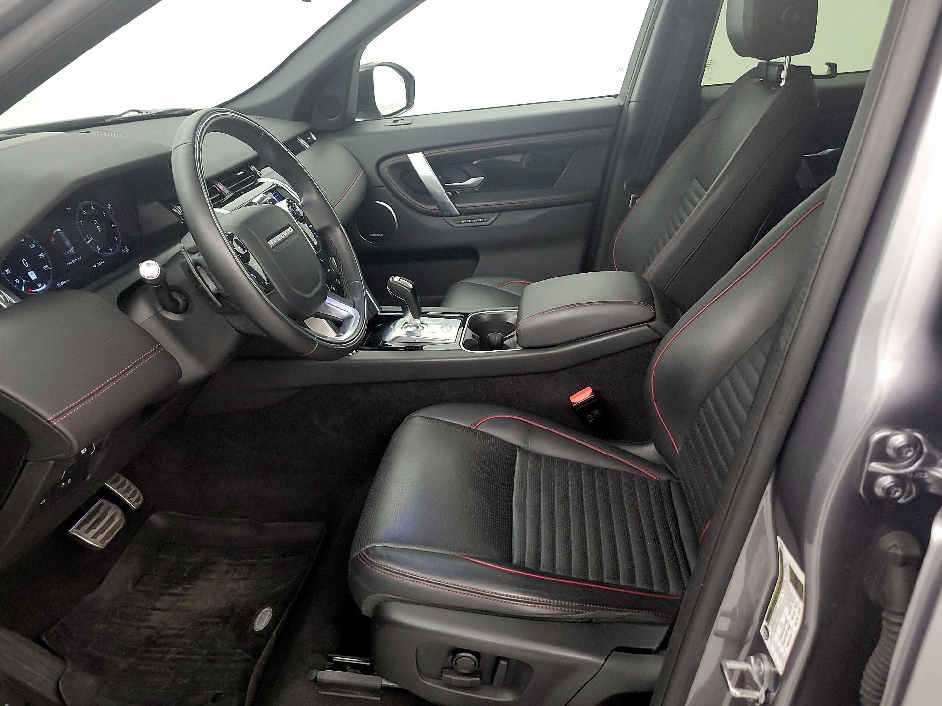 Thumbnail: 2020 Land Rover Discovery Sport - 11