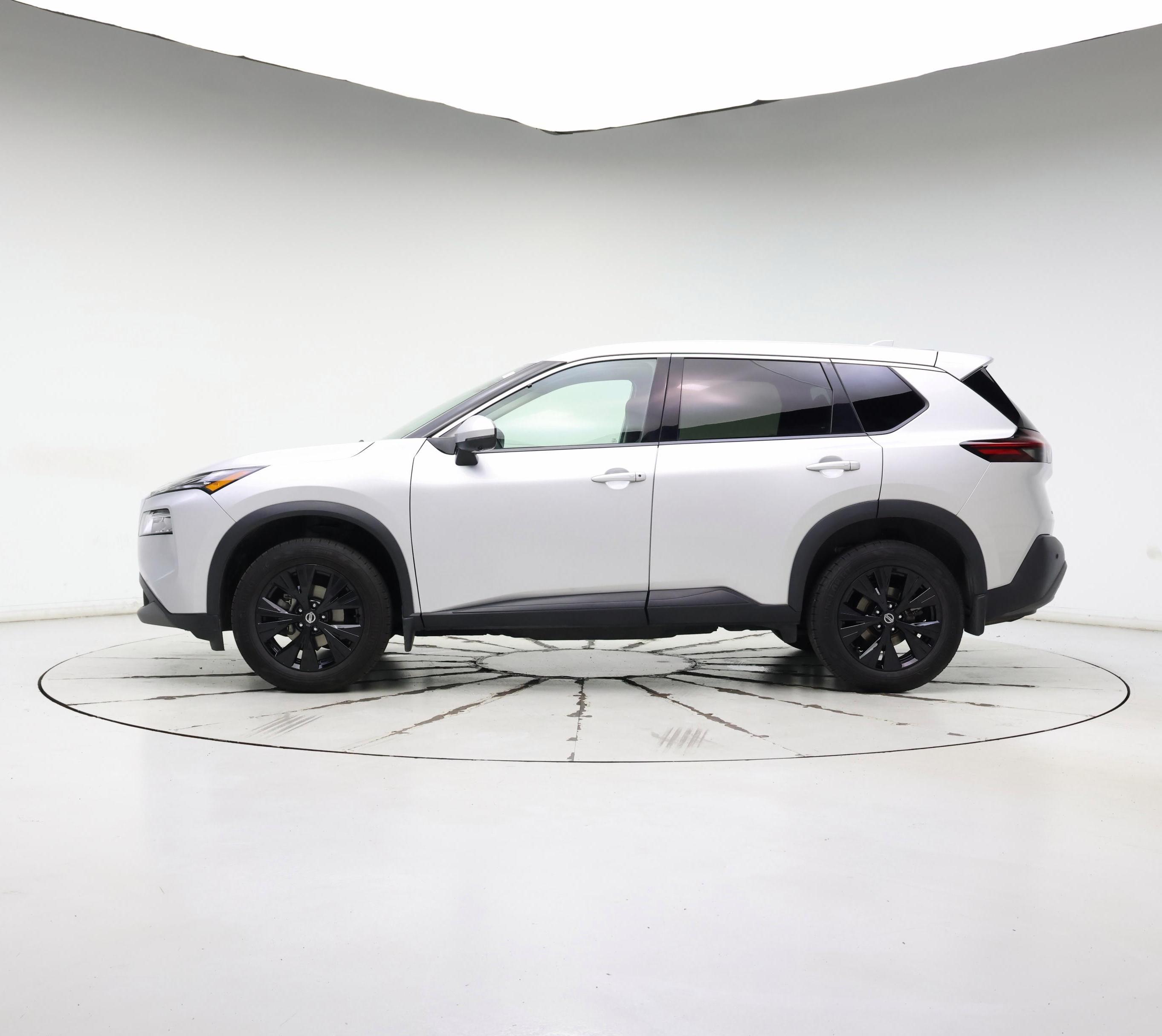 Thumbnail: 2021 Nissan Rogue - 3