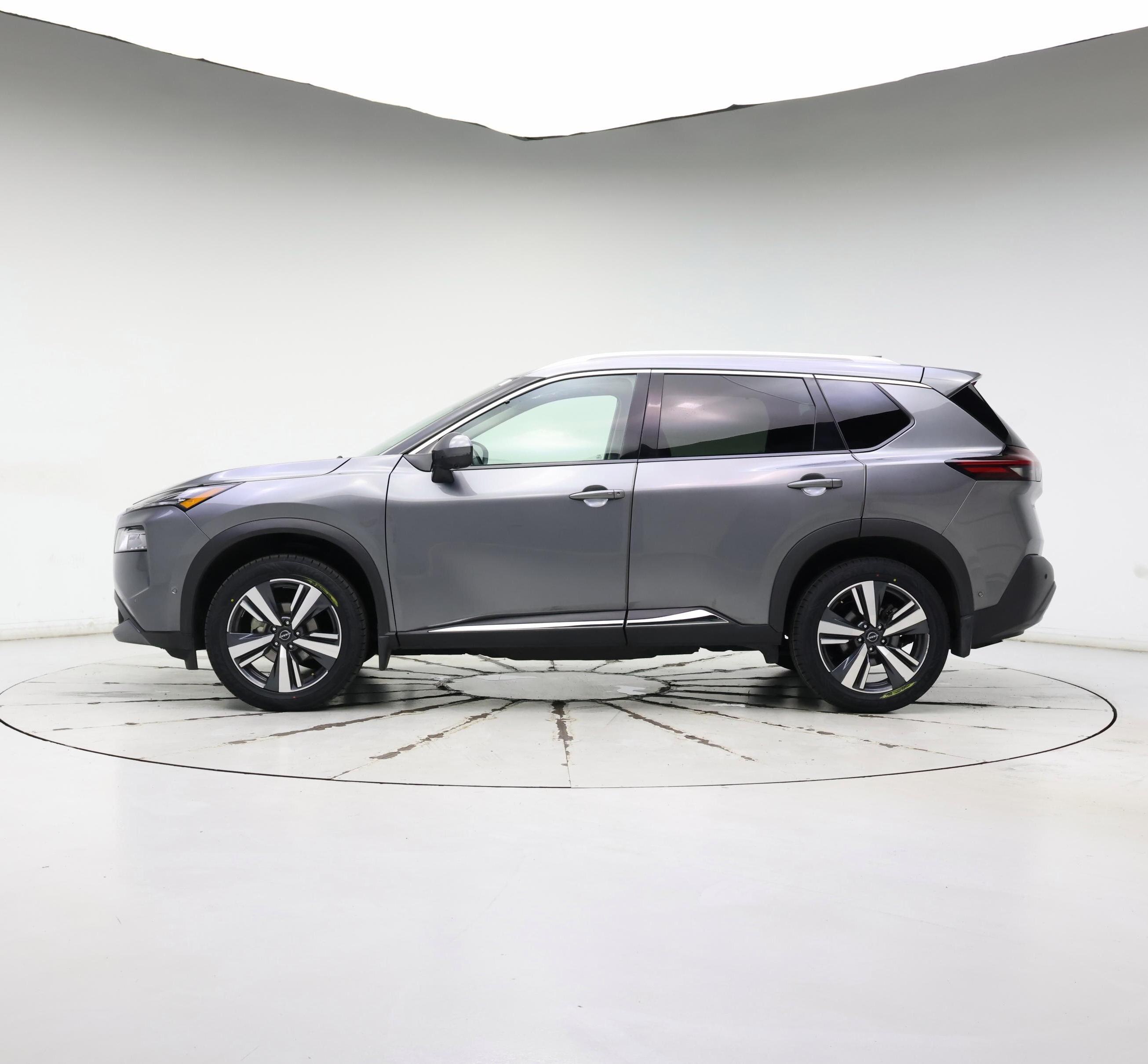Thumbnail: 2022 Nissan Rogue - 3