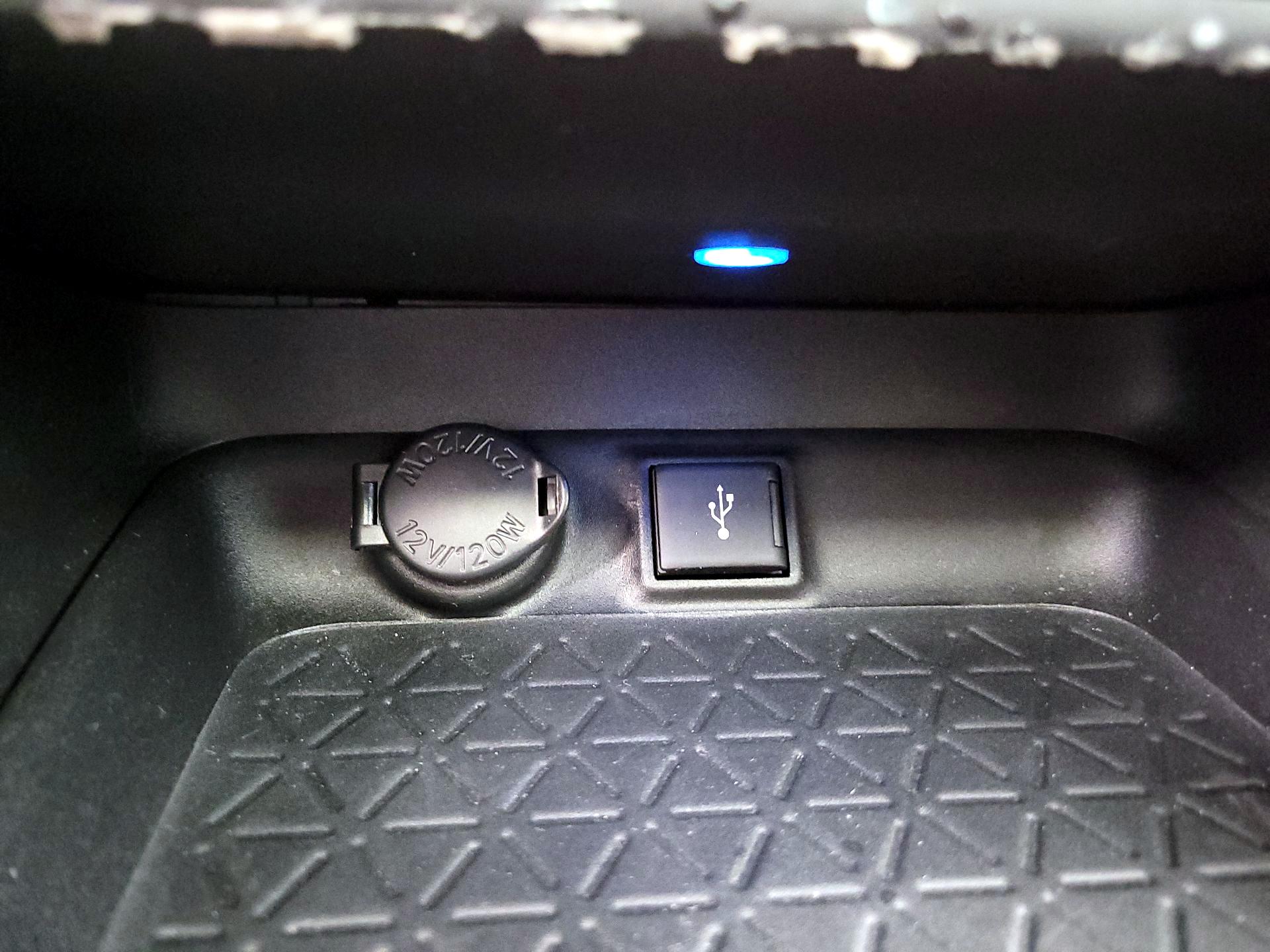 Thumbnail: 2021 Toyota RAV4 - 18