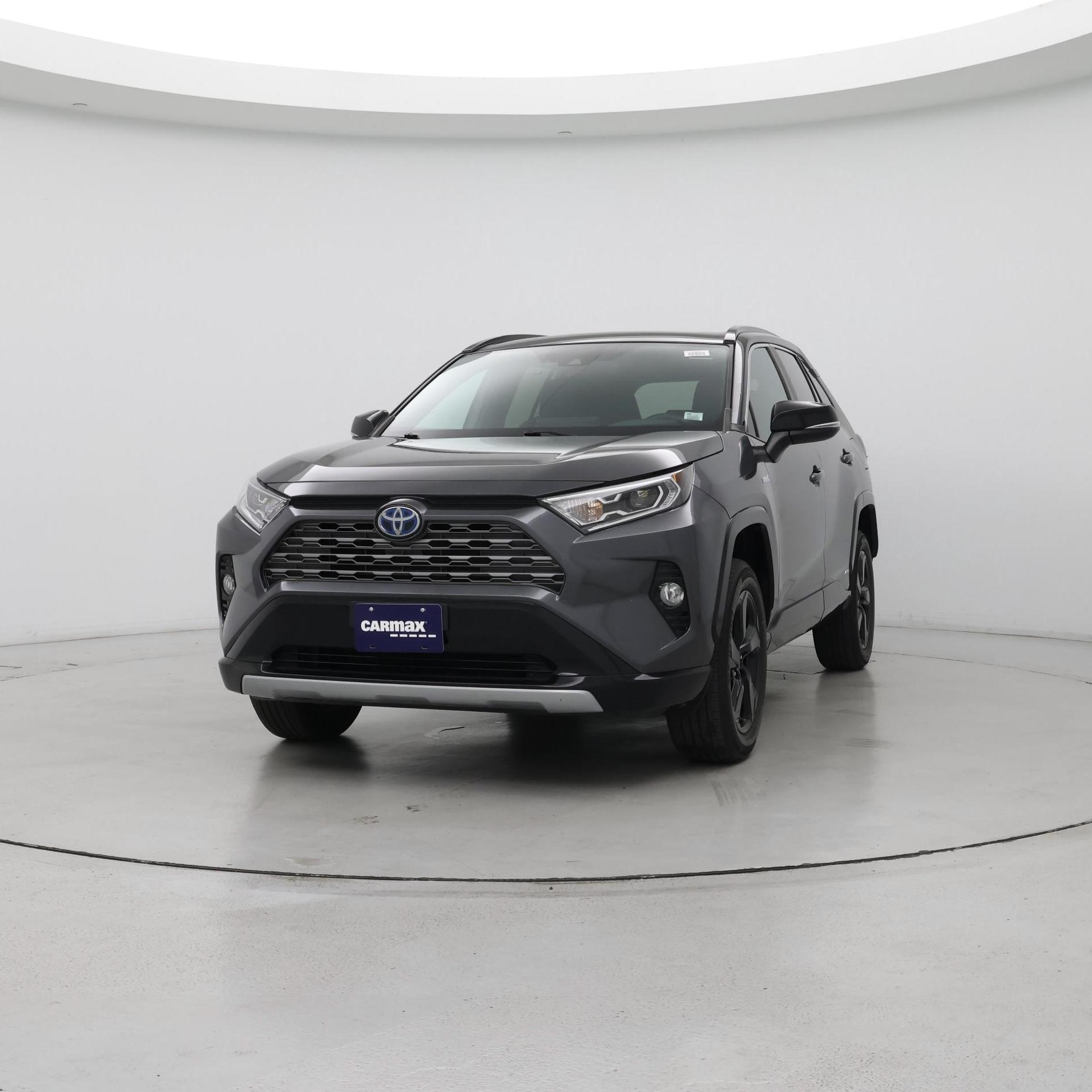 Thumbnail: 2021 Toyota RAV4 - 4