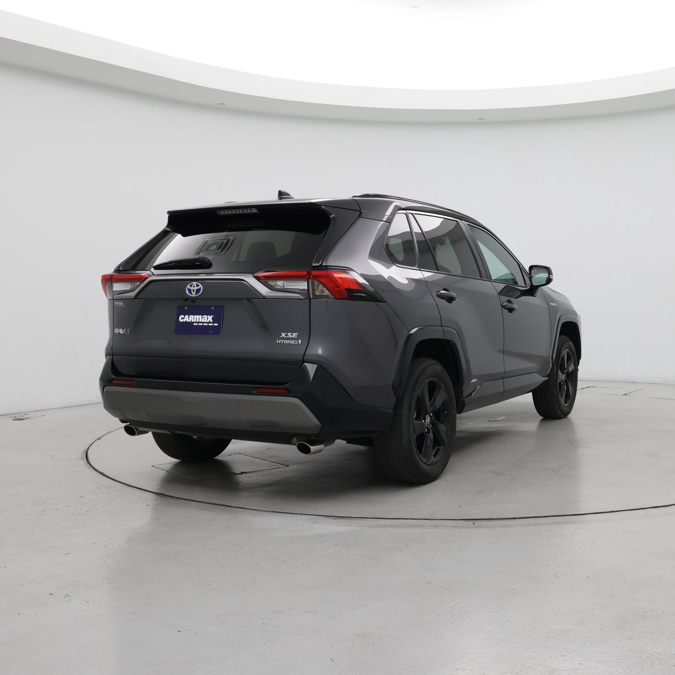 Thumbnail: 2021 Toyota RAV4 - 8