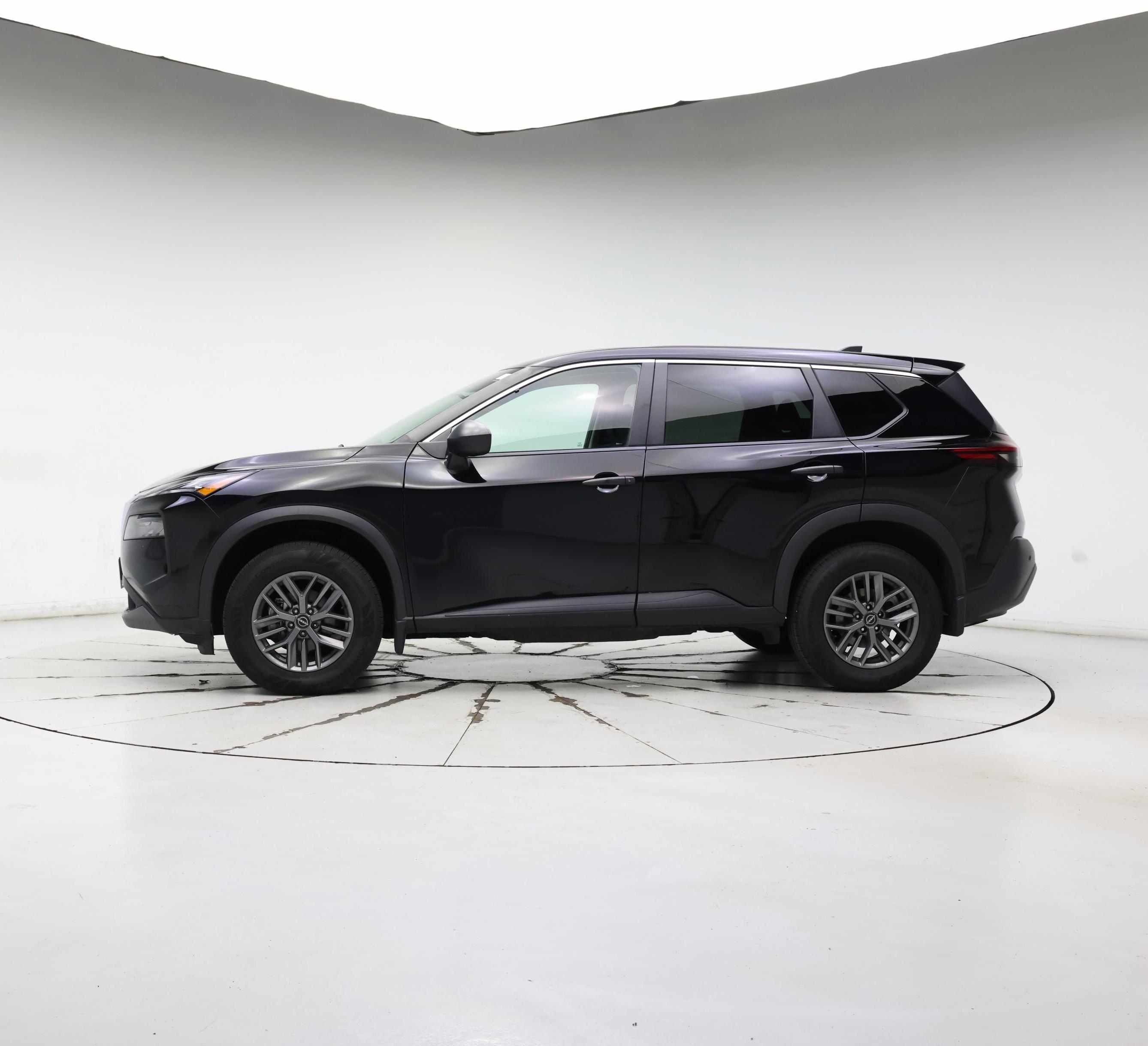 Thumbnail: 2022 Nissan Rogue - 3