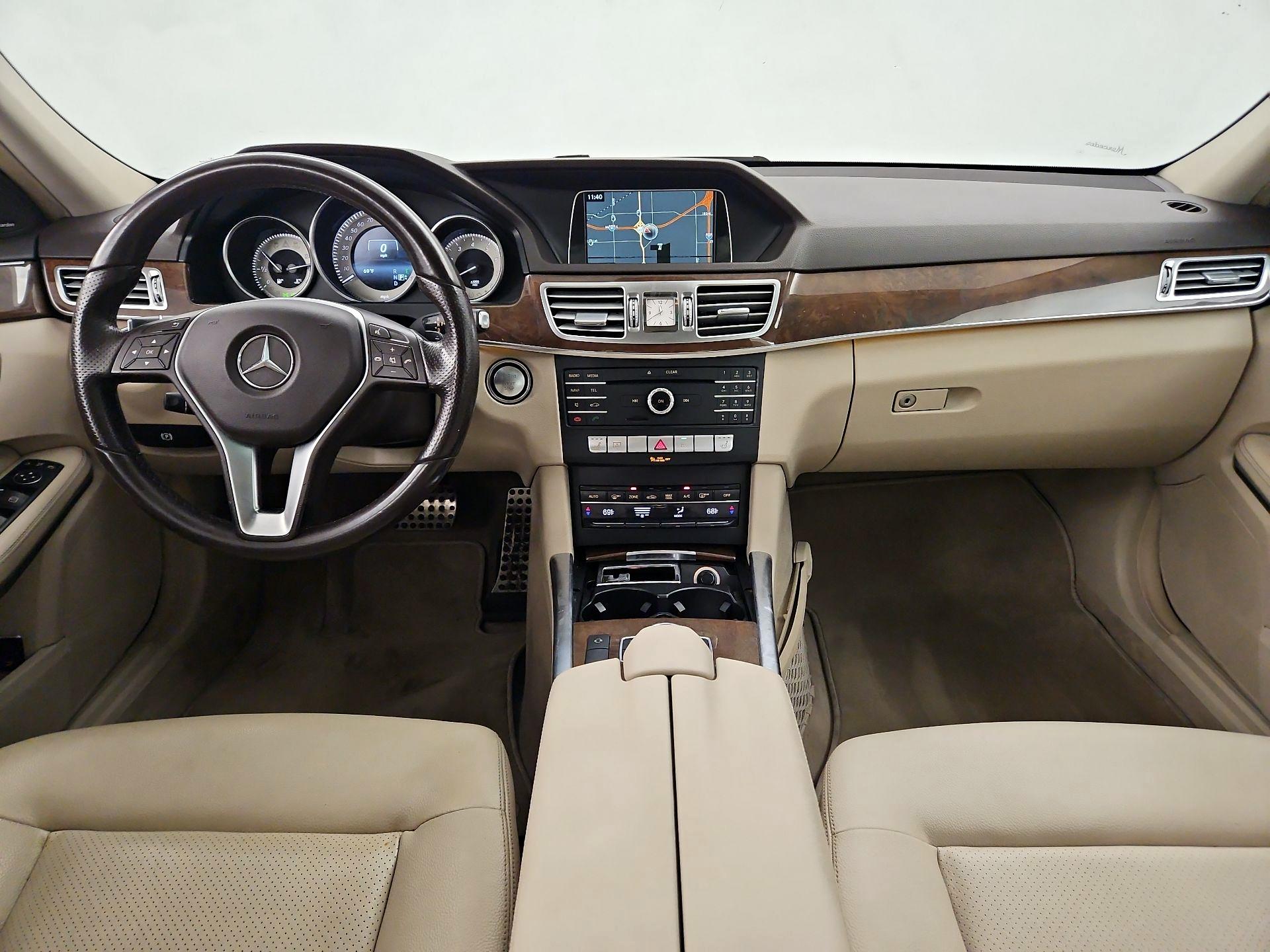Thumbnail: 2016 Mercedes-Benz E-Class - 9