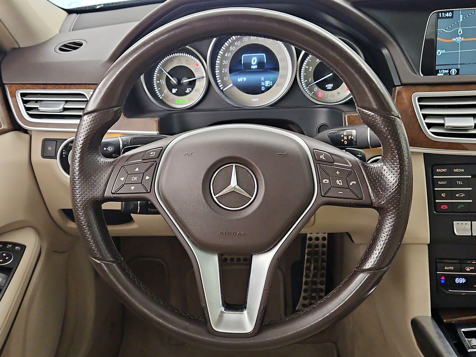 Thumbnail: 2016 Mercedes-Benz E-Class - 10