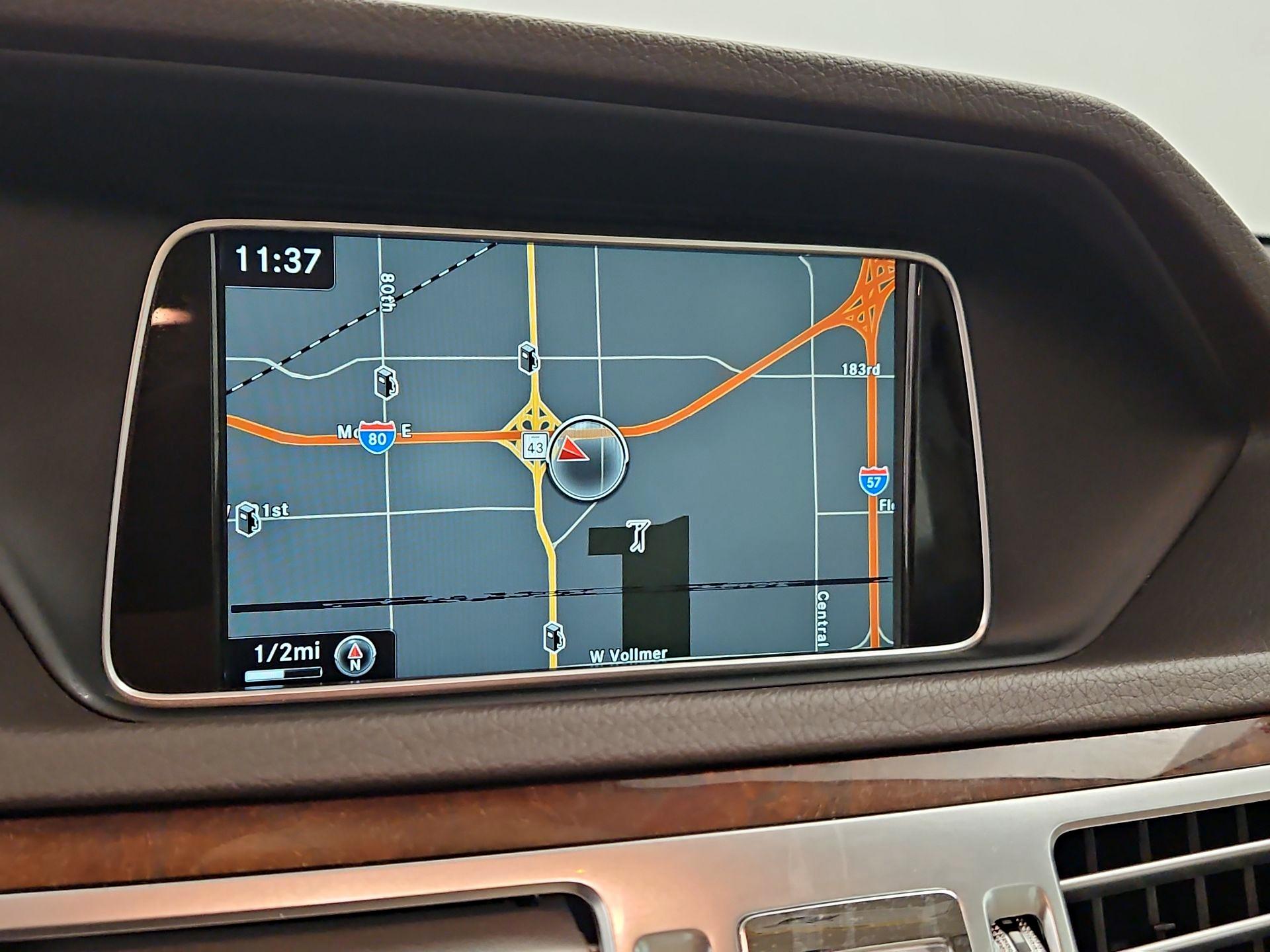 Thumbnail: 2016 Mercedes-Benz E-Class - 14