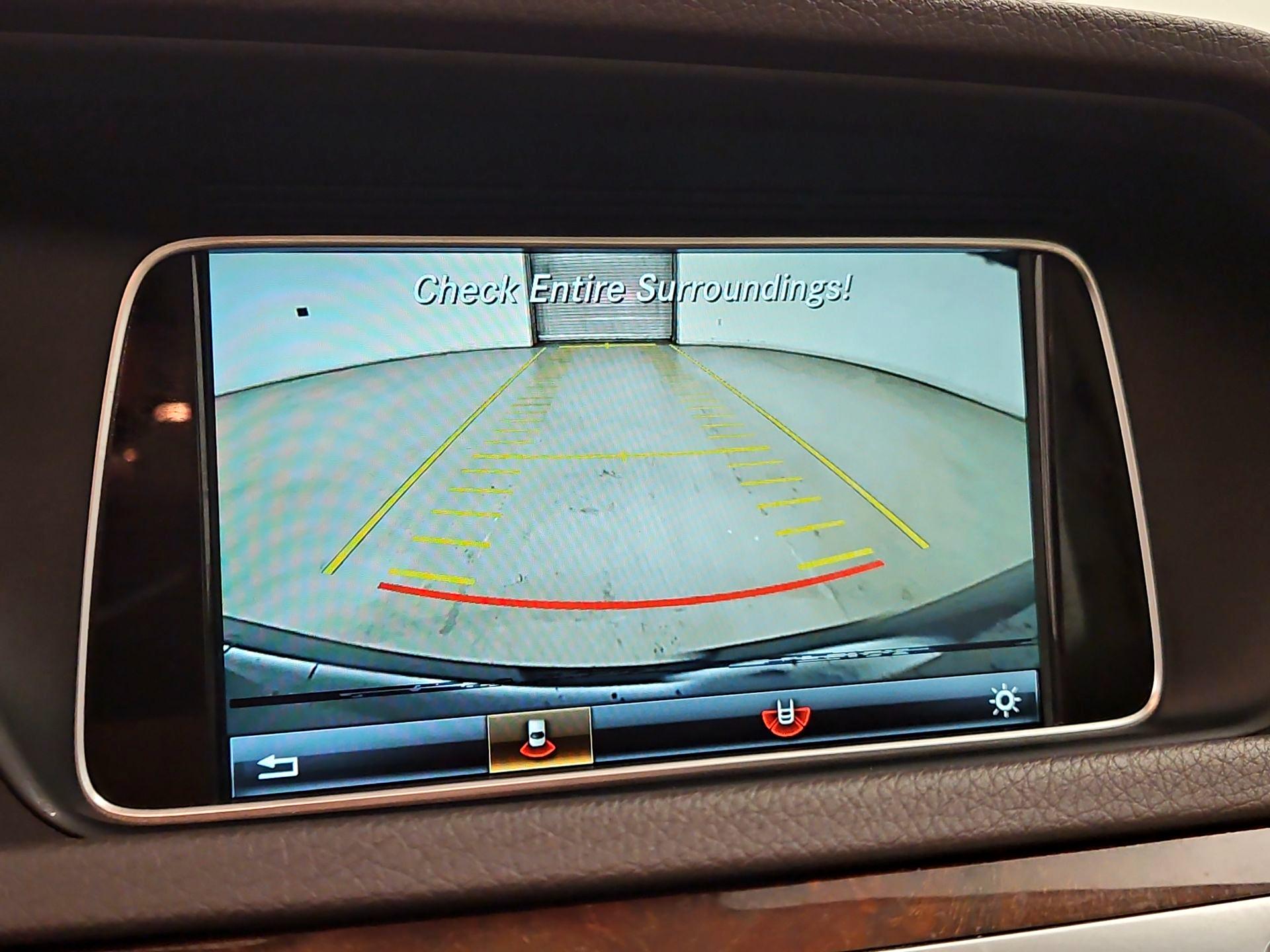 Thumbnail: 2016 Mercedes-Benz E-Class - 15