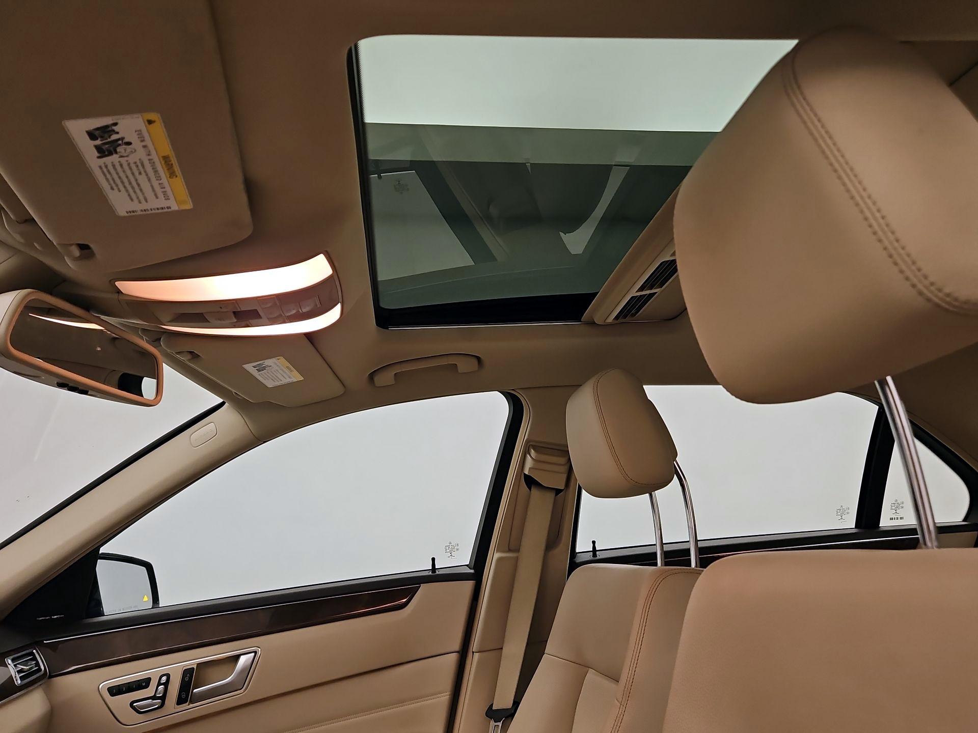 Thumbnail: 2016 Mercedes-Benz E-Class - 20