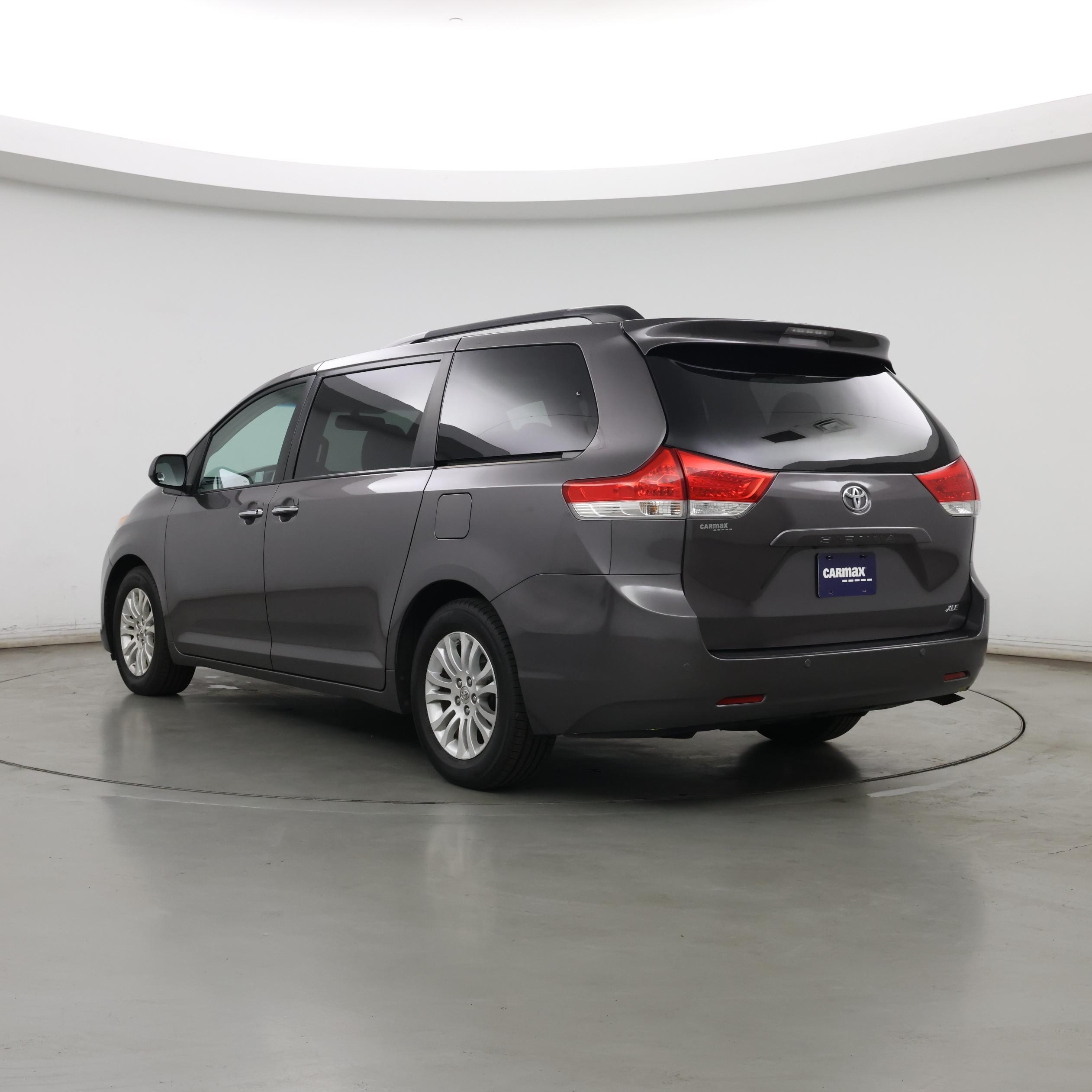 Thumbnail: 2014 Toyota Sienna - 2
