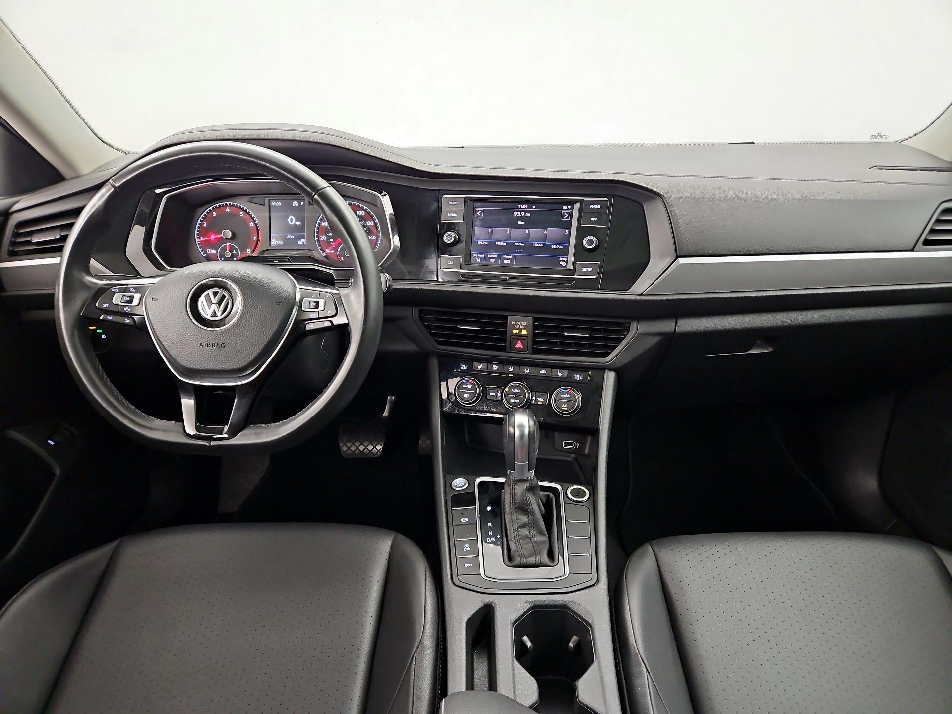 Thumbnail: 2019 Volkswagen Jetta - 9