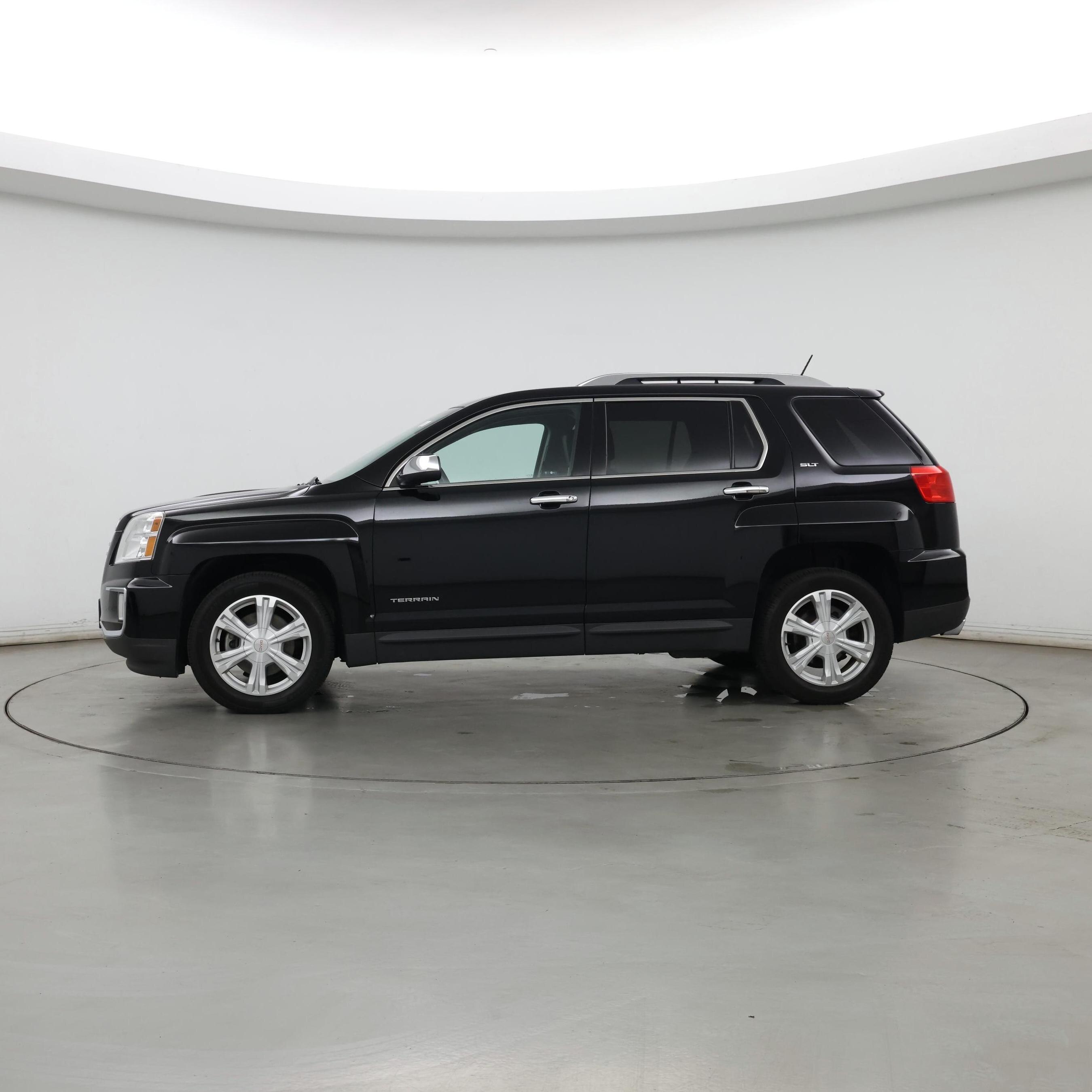 Thumbnail: 2017 GMC Terrain - 3