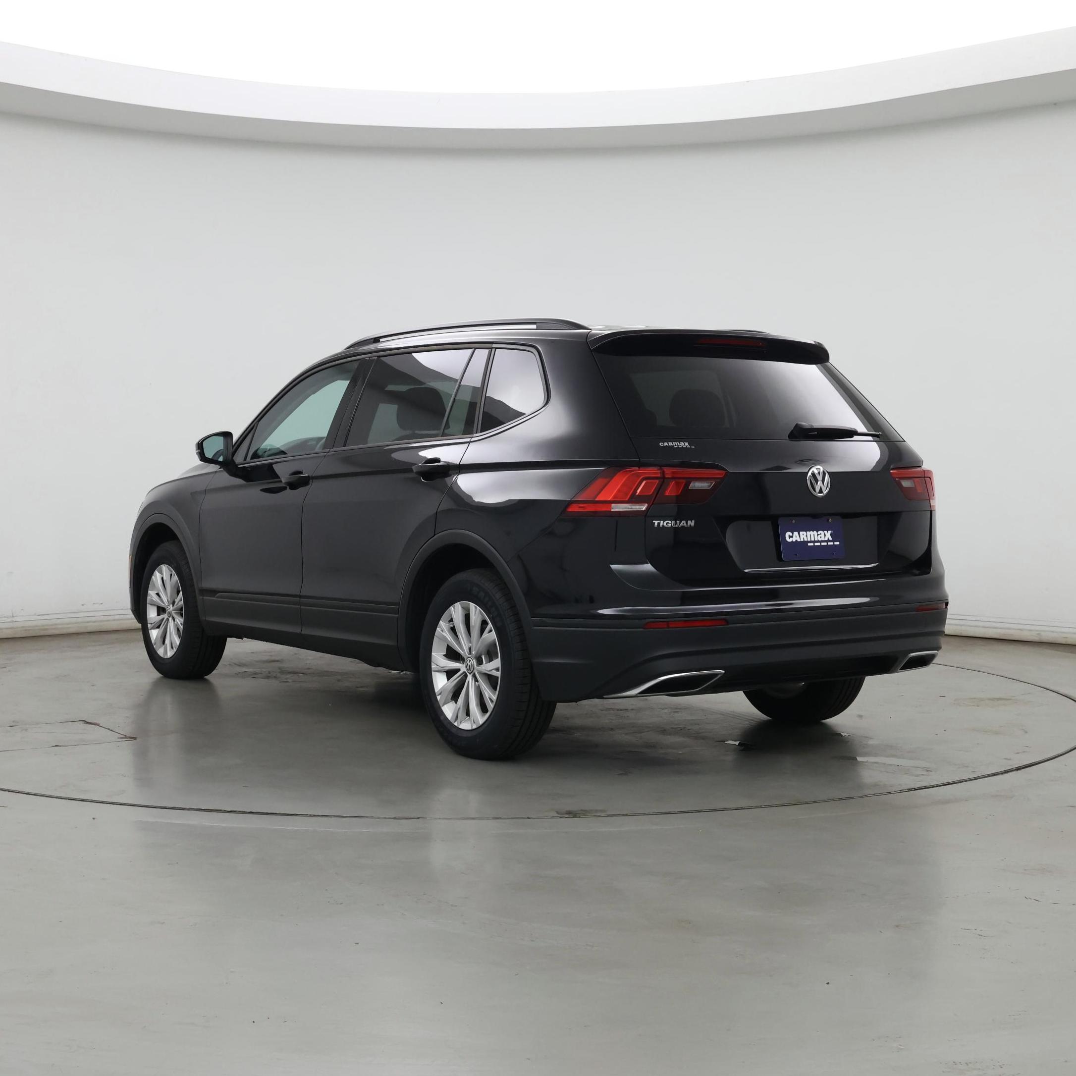 Thumbnail: 2019 Volkswagen Tiguan - 2